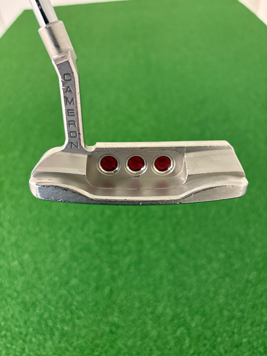 Scotty Cameron Select Newport (2014) (33")