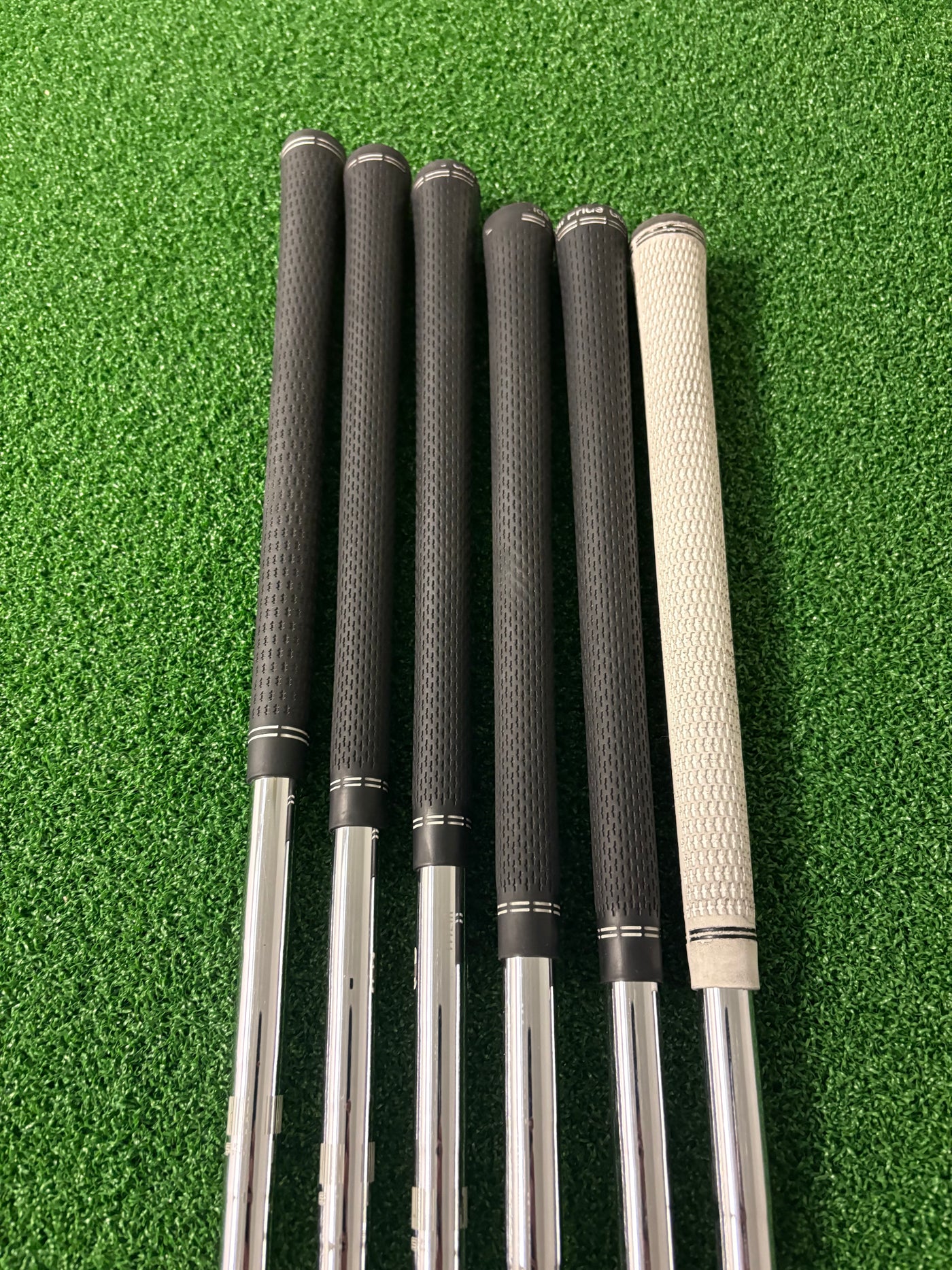Titleist 718 AP3 5-PW (Stiff)