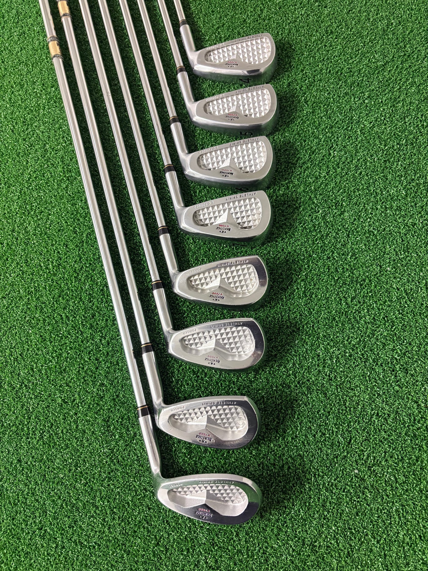 Bridgestone Tour Stage V7000 4-PW + AW  (Stiff)