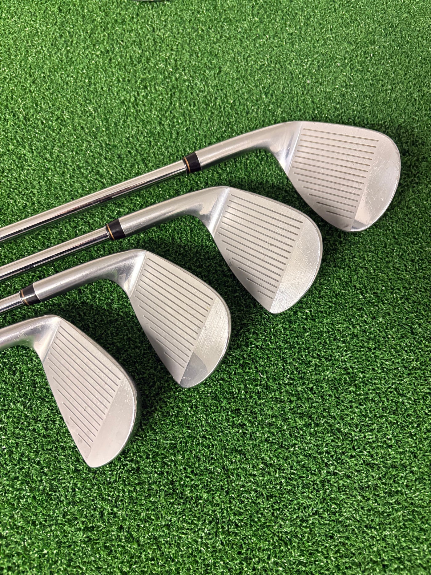 Bridgestone Tour Stage V7000 4-PW + AW  (Stiff)