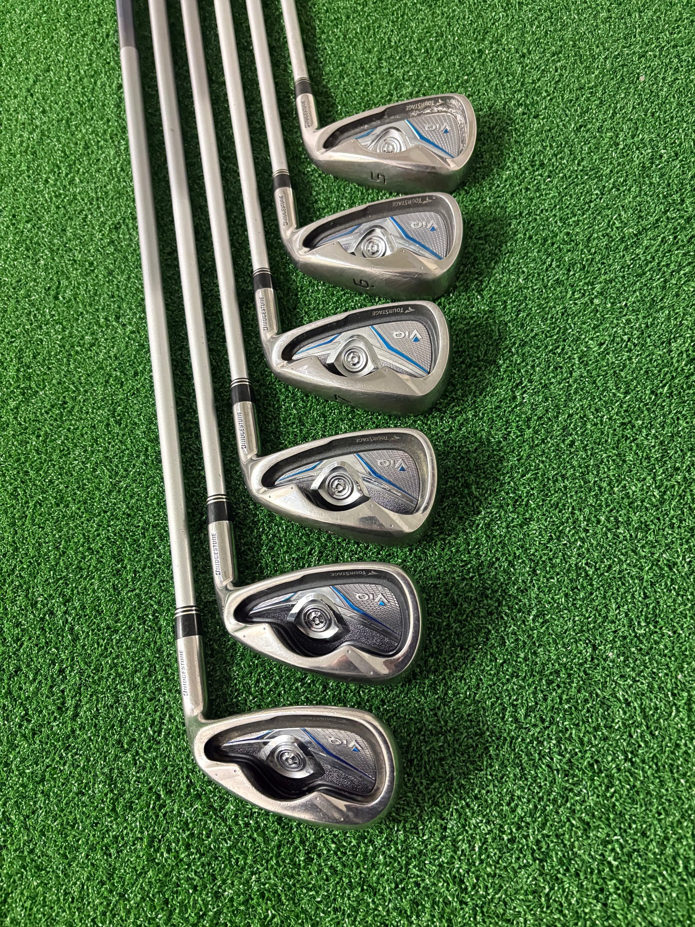 Bridgestone Tour Stage ViQ (2010) 5-PW (Stiff/Regular)