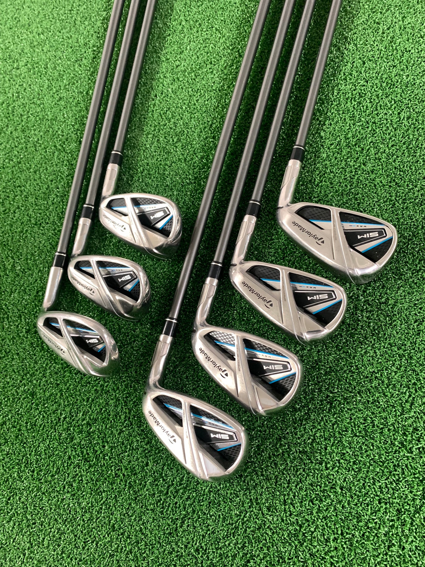 Taylormade Sim Max 6-PW + AW + SW