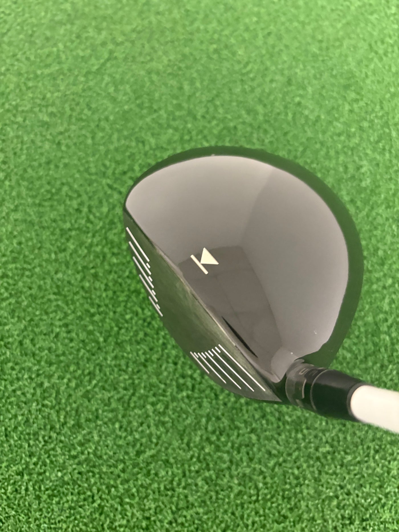 Titleist 913D3 9.5* (Stiff)