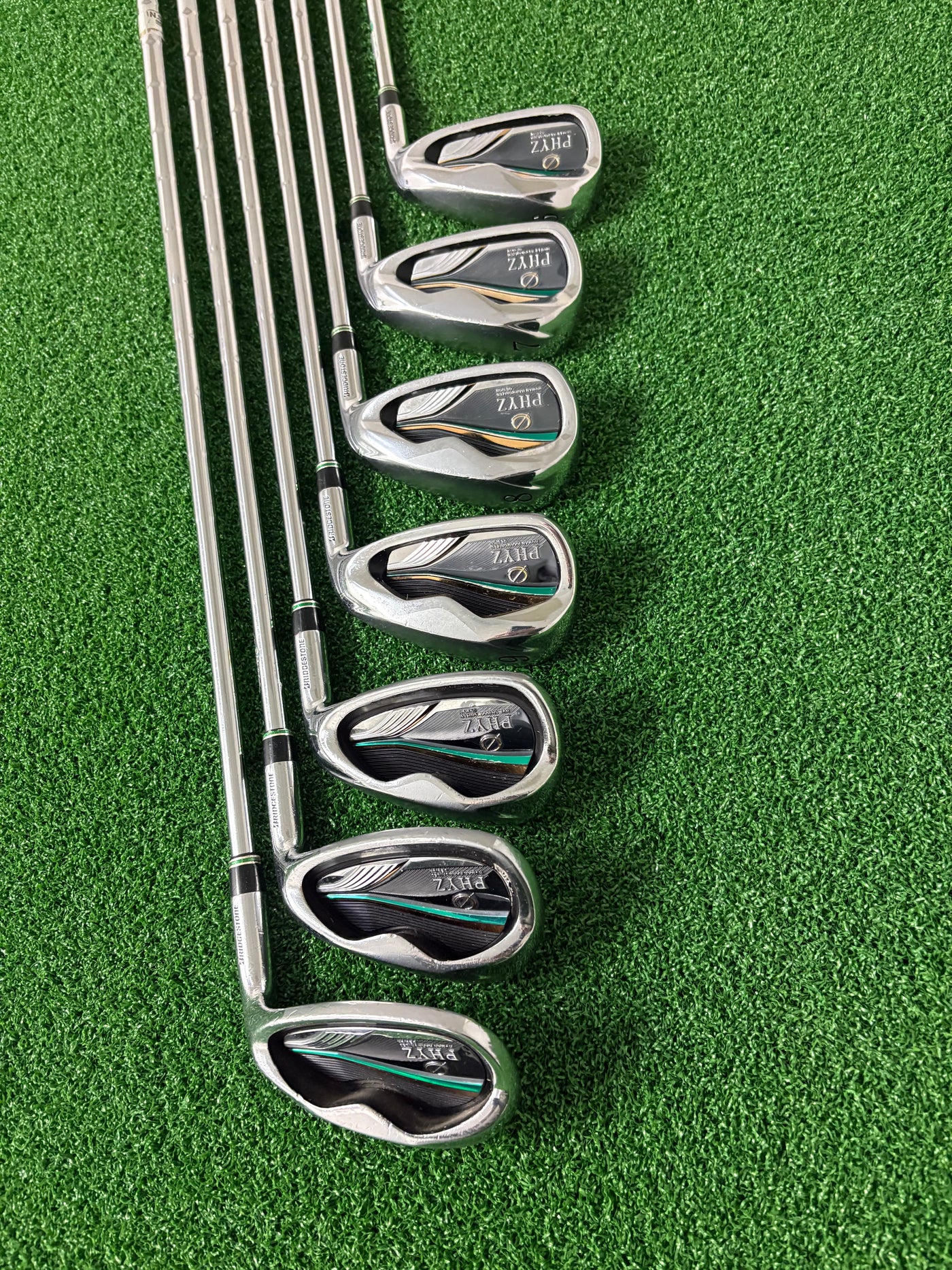 Bridgestone Tour Stage PHYZ (2013) 6-PW + AW + SW (Stiff)