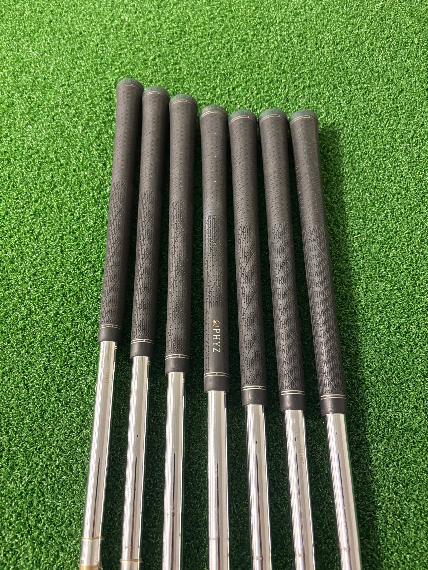 Bridgestone Tour Stage PHYZ (2013) 6-PW + AW + SW (Stiff)