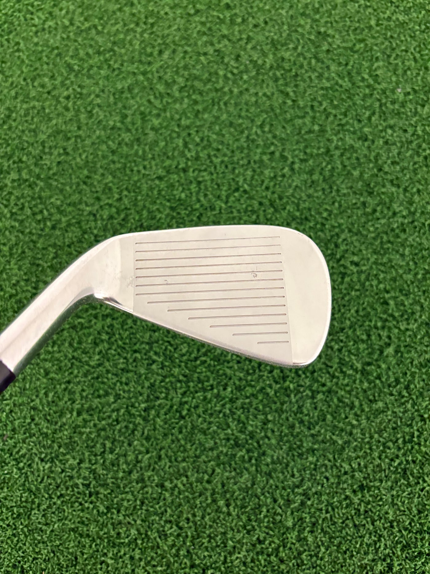 Taylormade R9 22* 4 Iron (Regular)