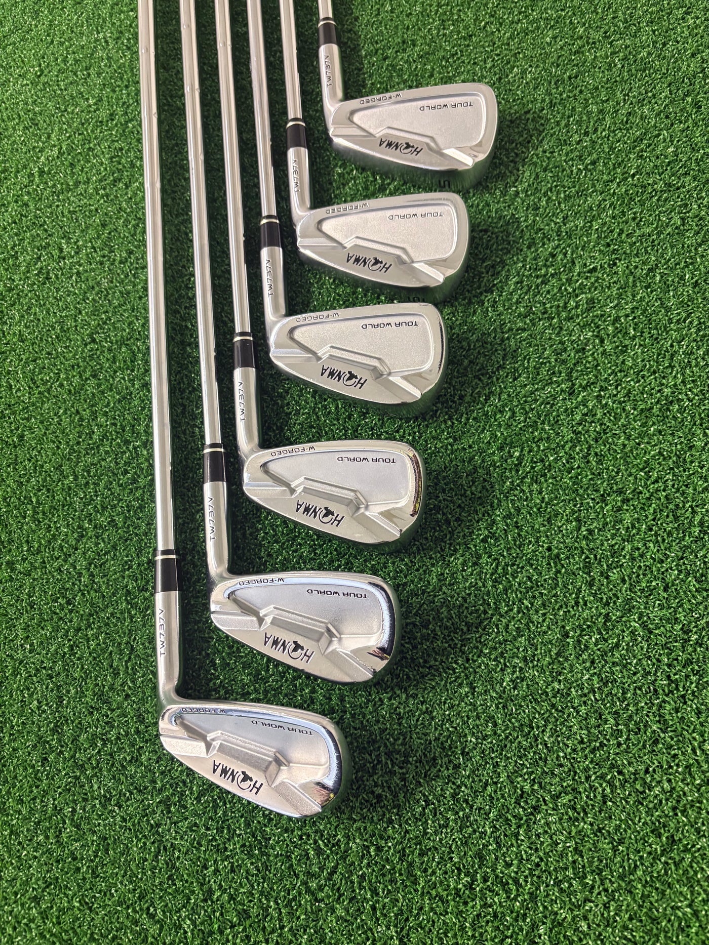 Honma Tour World TW737V 5-PW (Stiff)