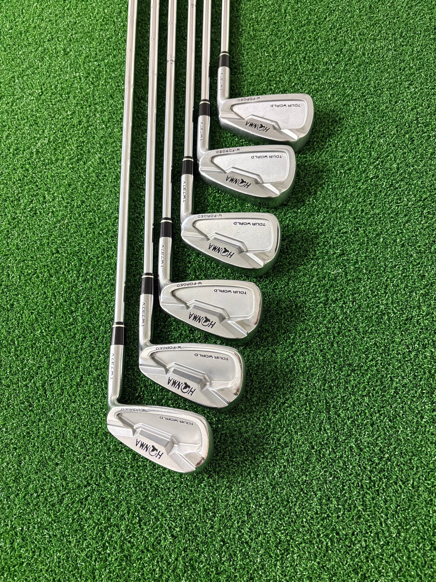 Honma Tour World TW737V 5-PW (Stiff)