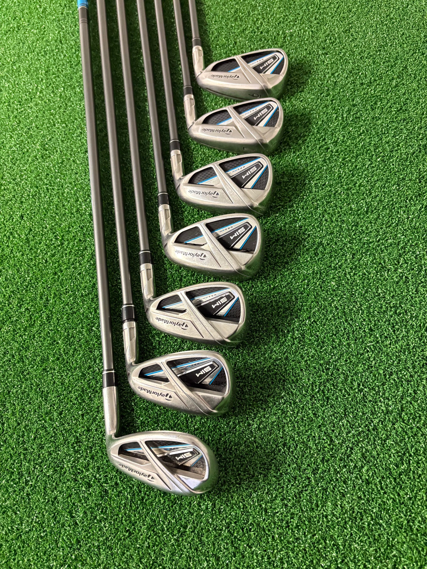 Taylormade Sim Max 6-PW + AW + SW (Stiff)