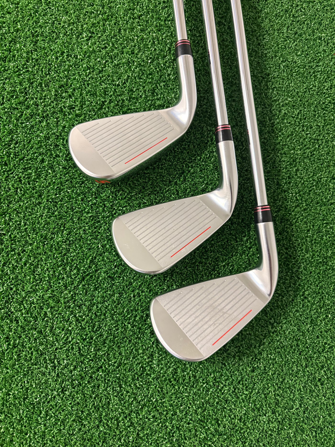 Cobra AMP 5-PW (Stiff)