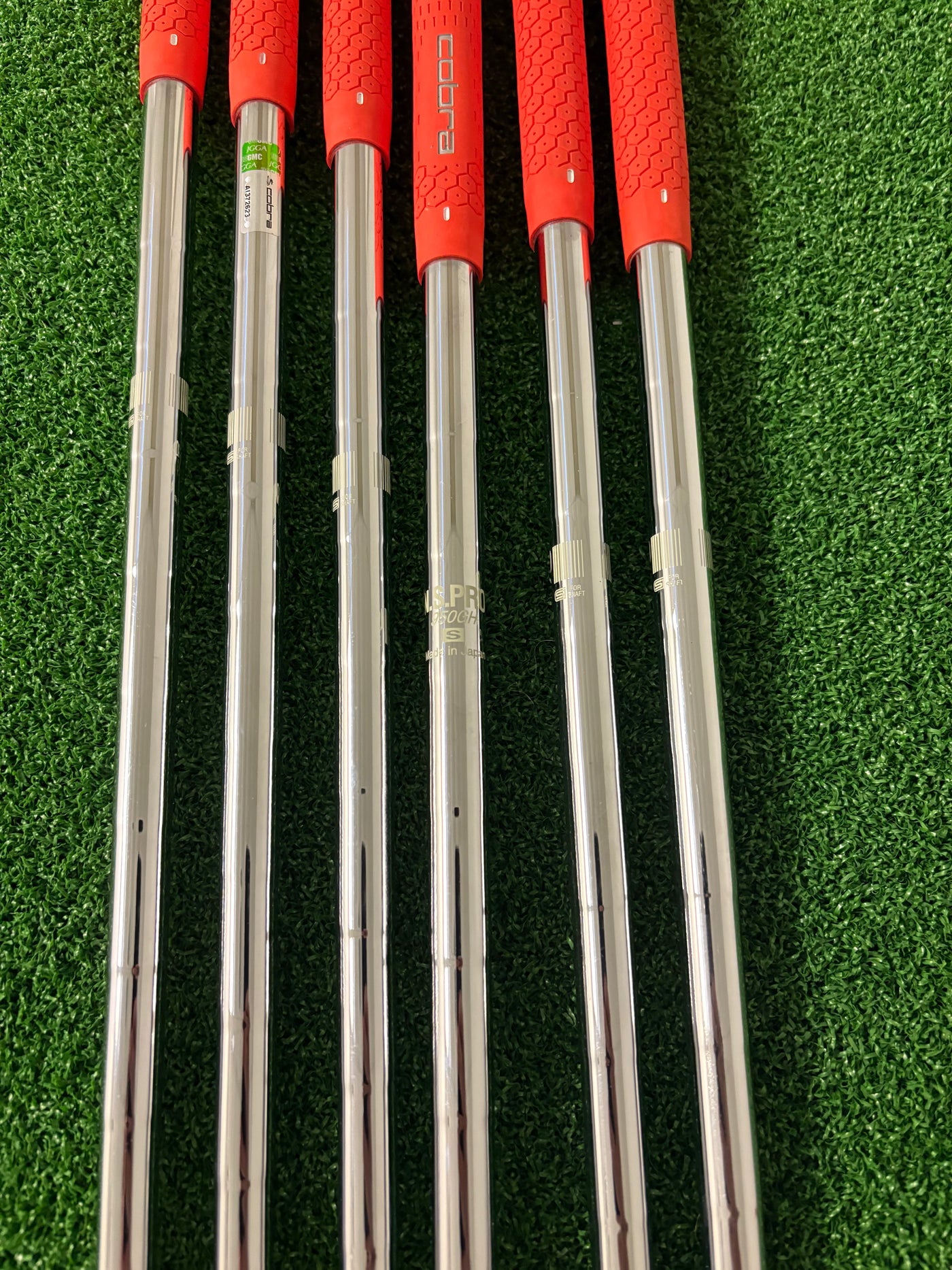 Cobra AMP 5-PW (Stiff)