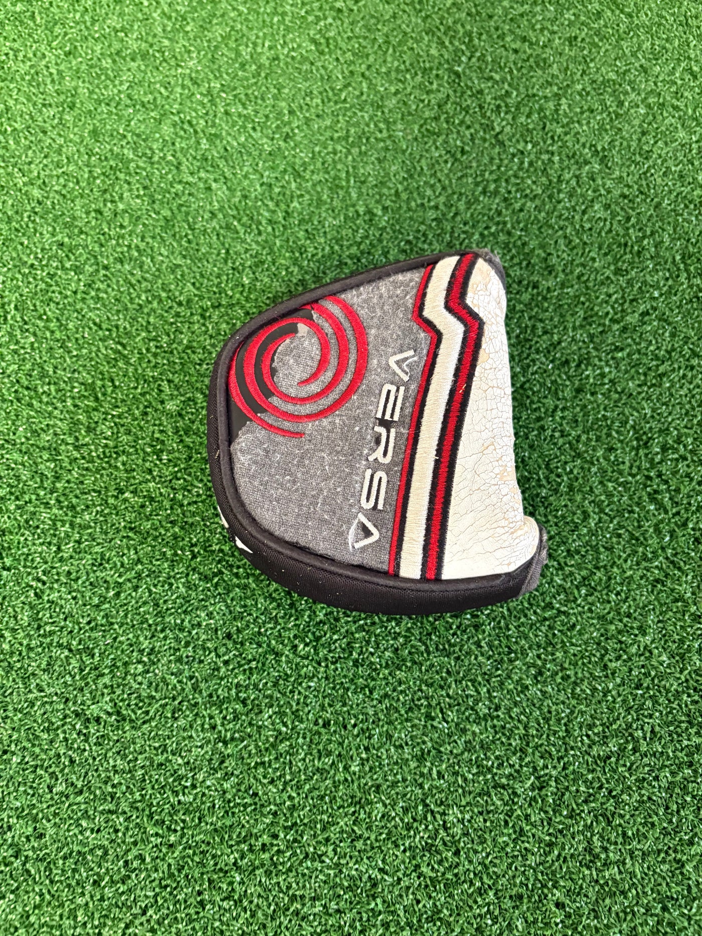 Odyssey Versa Sabertooth (34")