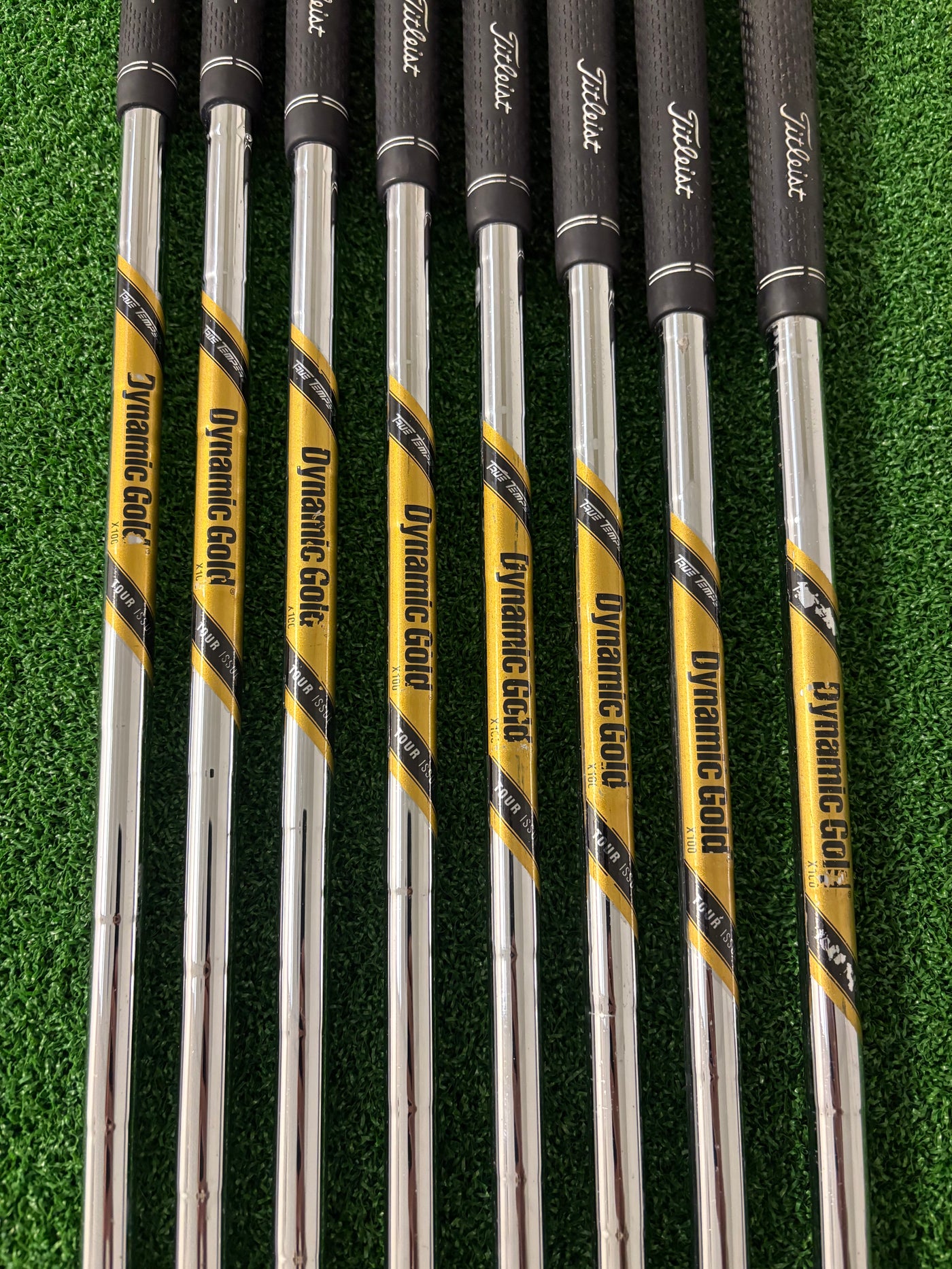 Titleist 714CB 3-PW (X-Stiff)