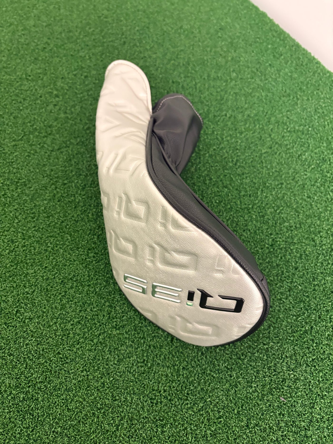 Taylormade Qi35 9.0* (Stiff)