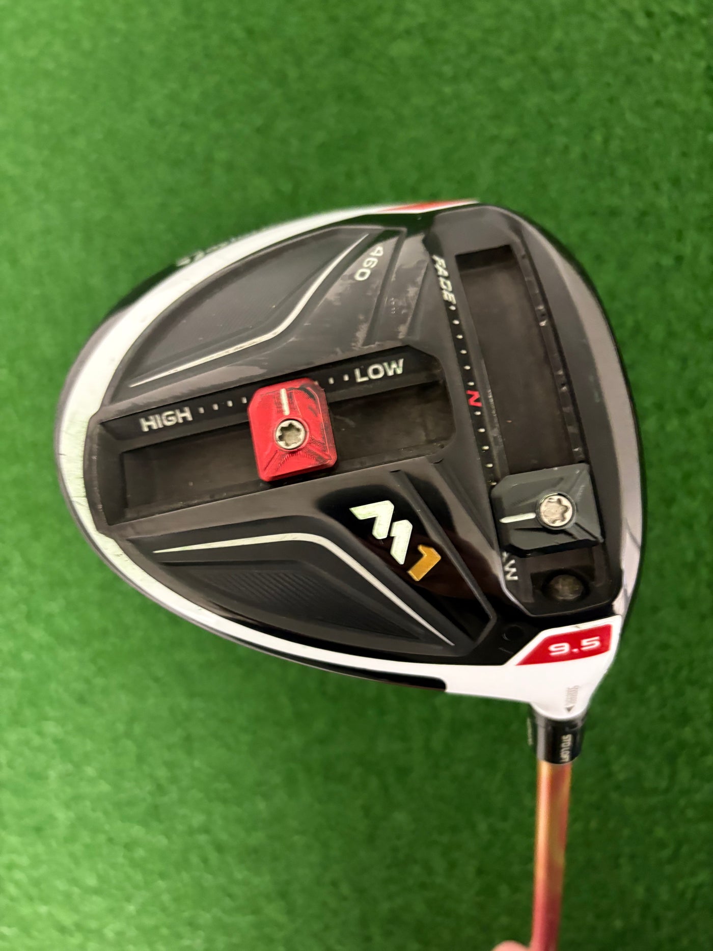 Taylormade M1 460 9.5* (Stiff)