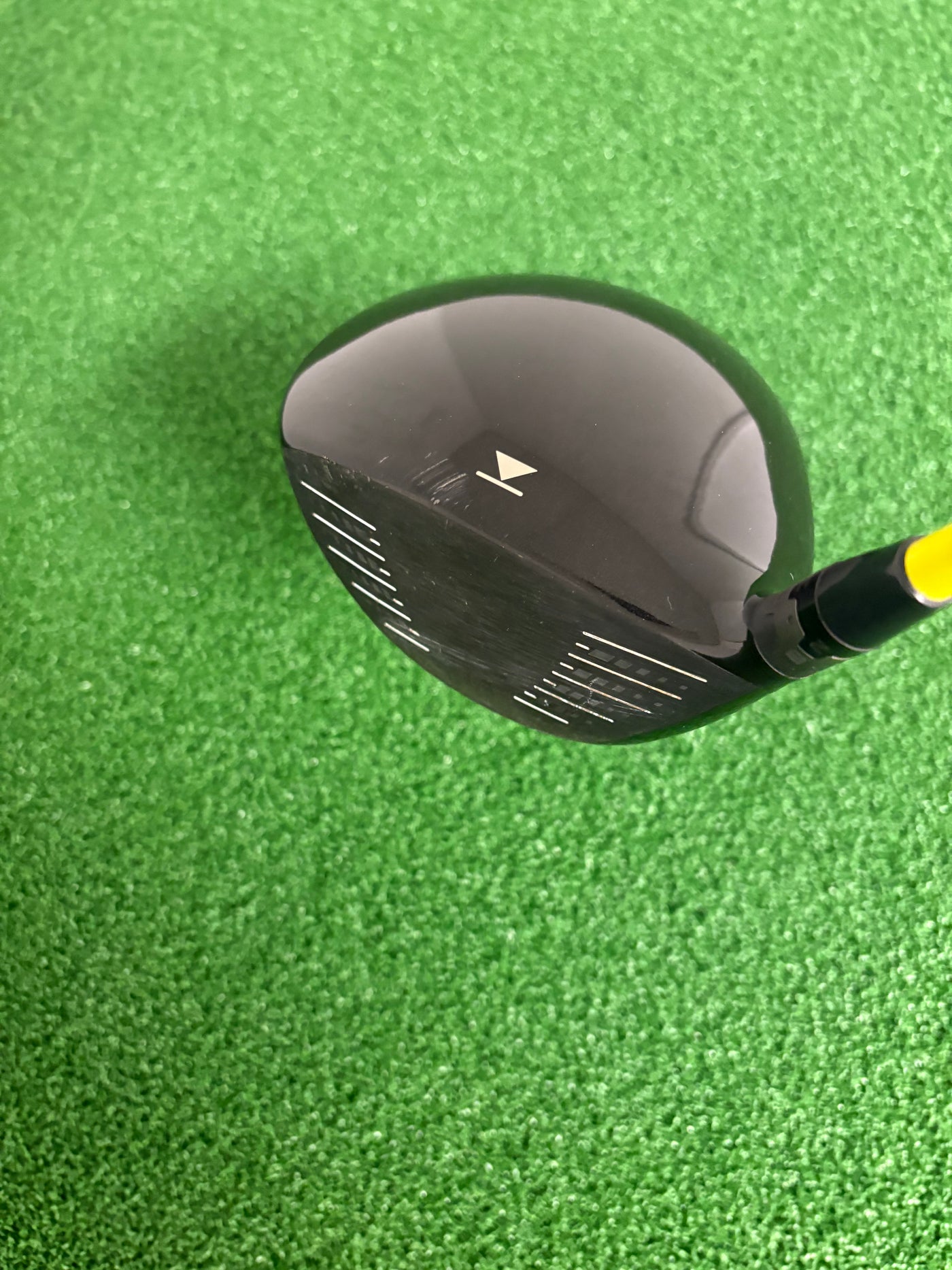 Titleist 913D3 9.5* (Stiff)