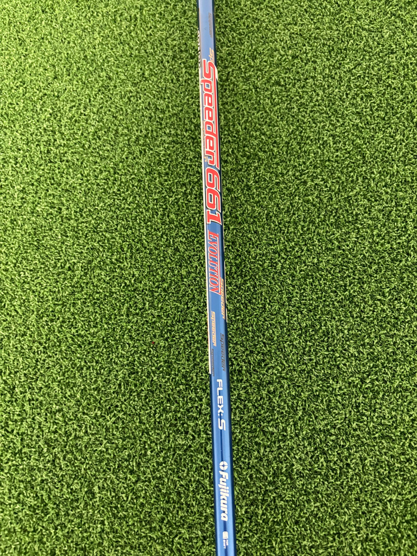 Titleist 915D3 9.5* (Stiff)