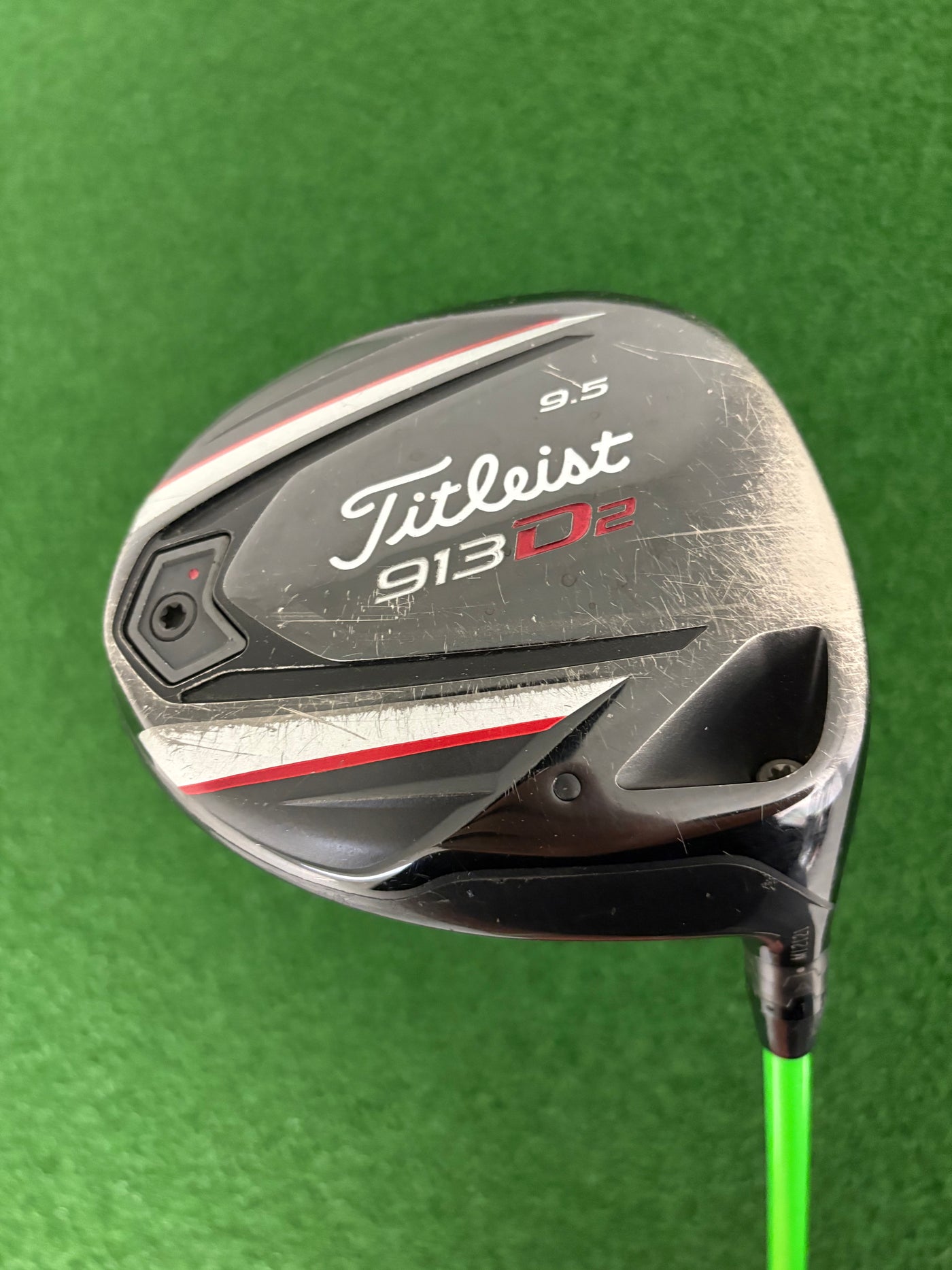 Titleist 913D2 9.5* (Stiff)