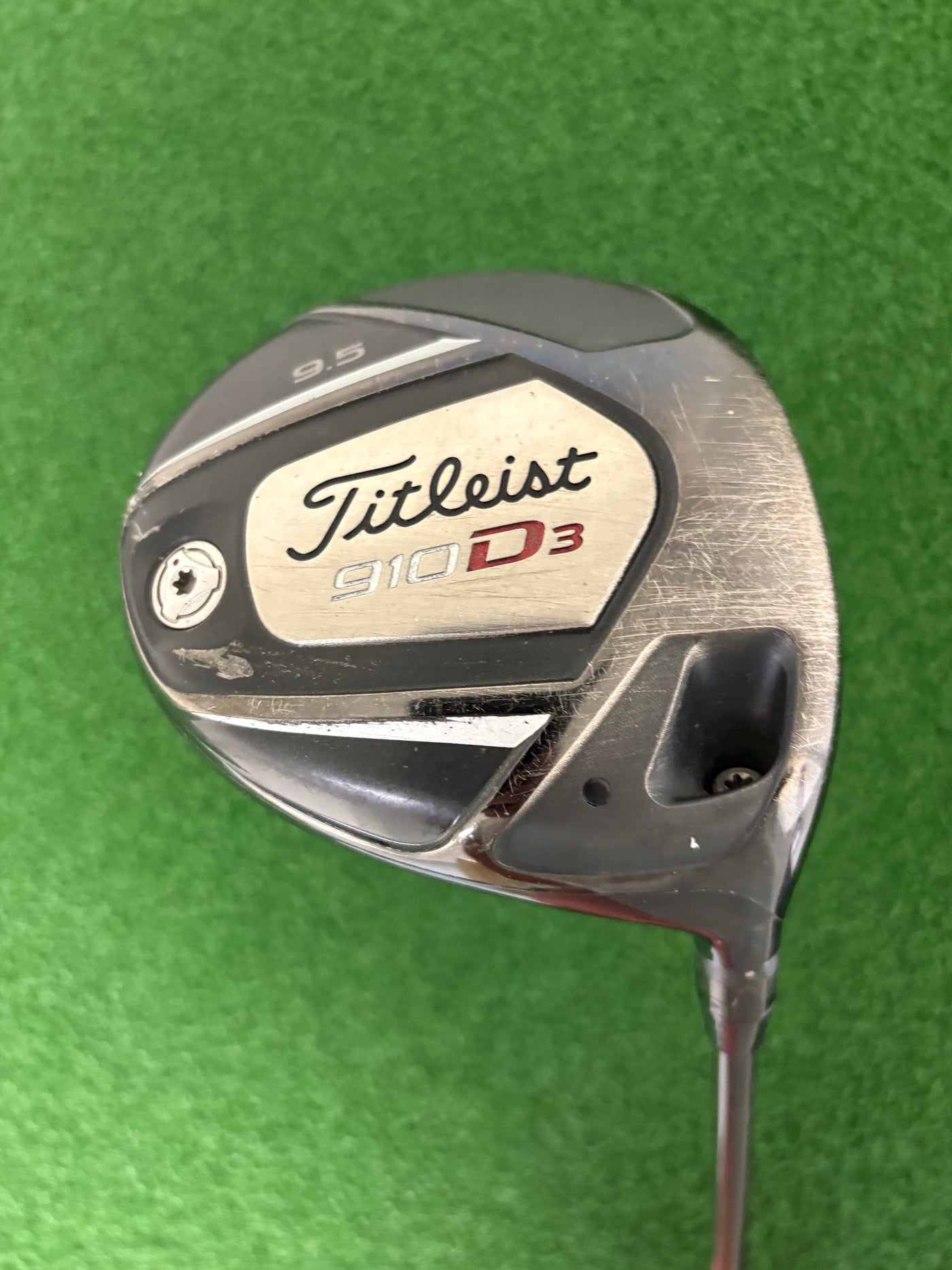 Titleist 910D3 9.5* (Stiff)