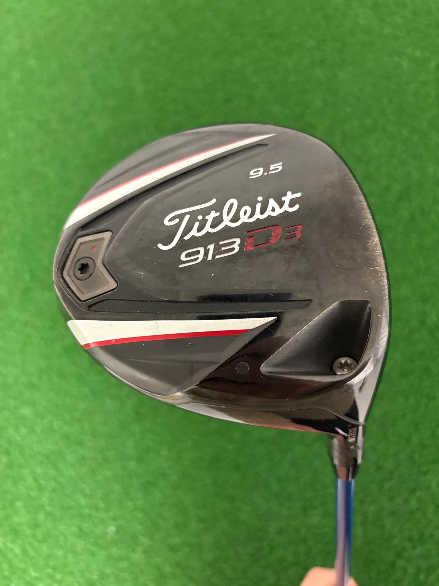 Titleist 913D3 9.5* (Stiff)