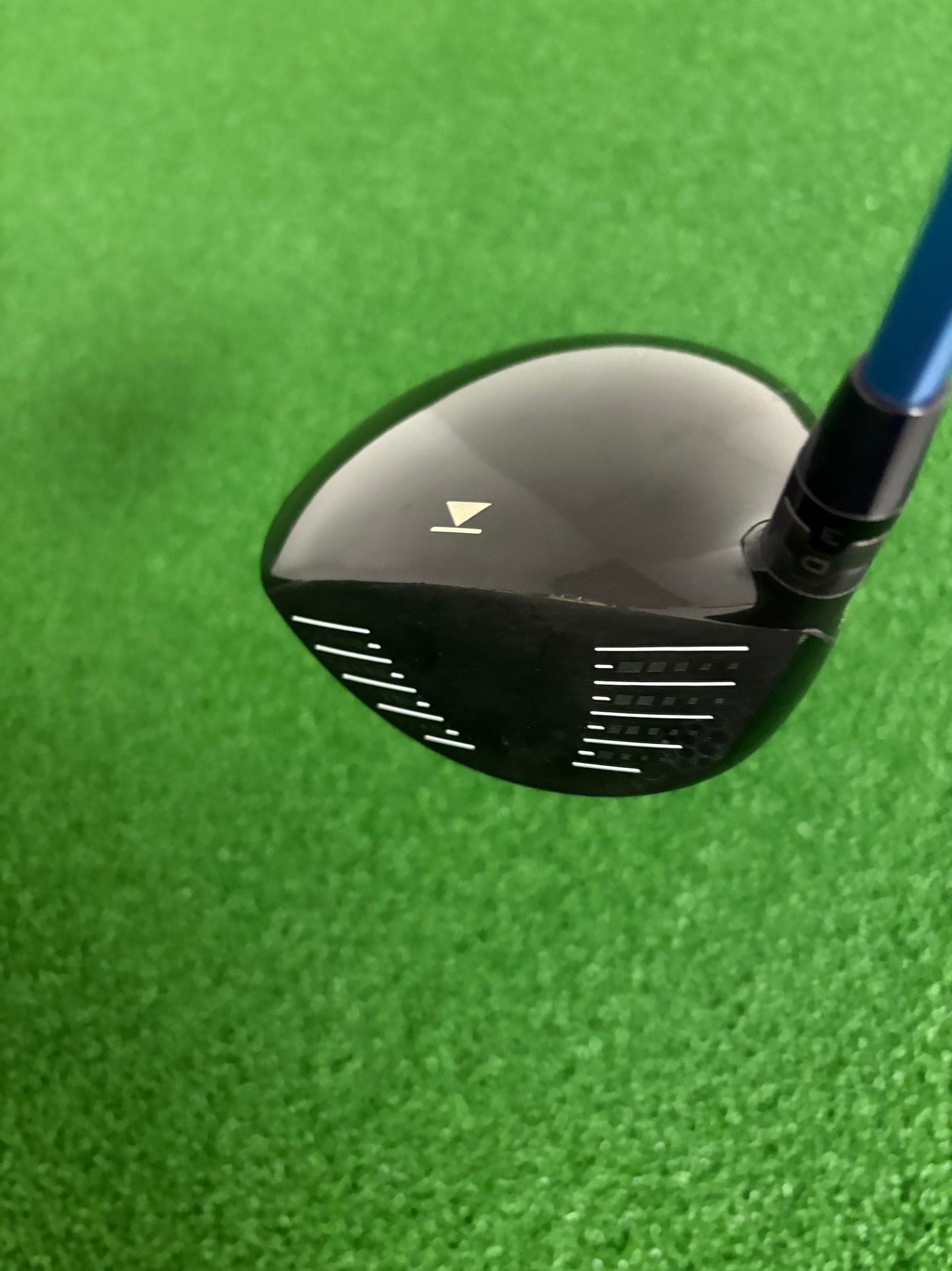 Titleist 913D3 9.5* (Stiff)