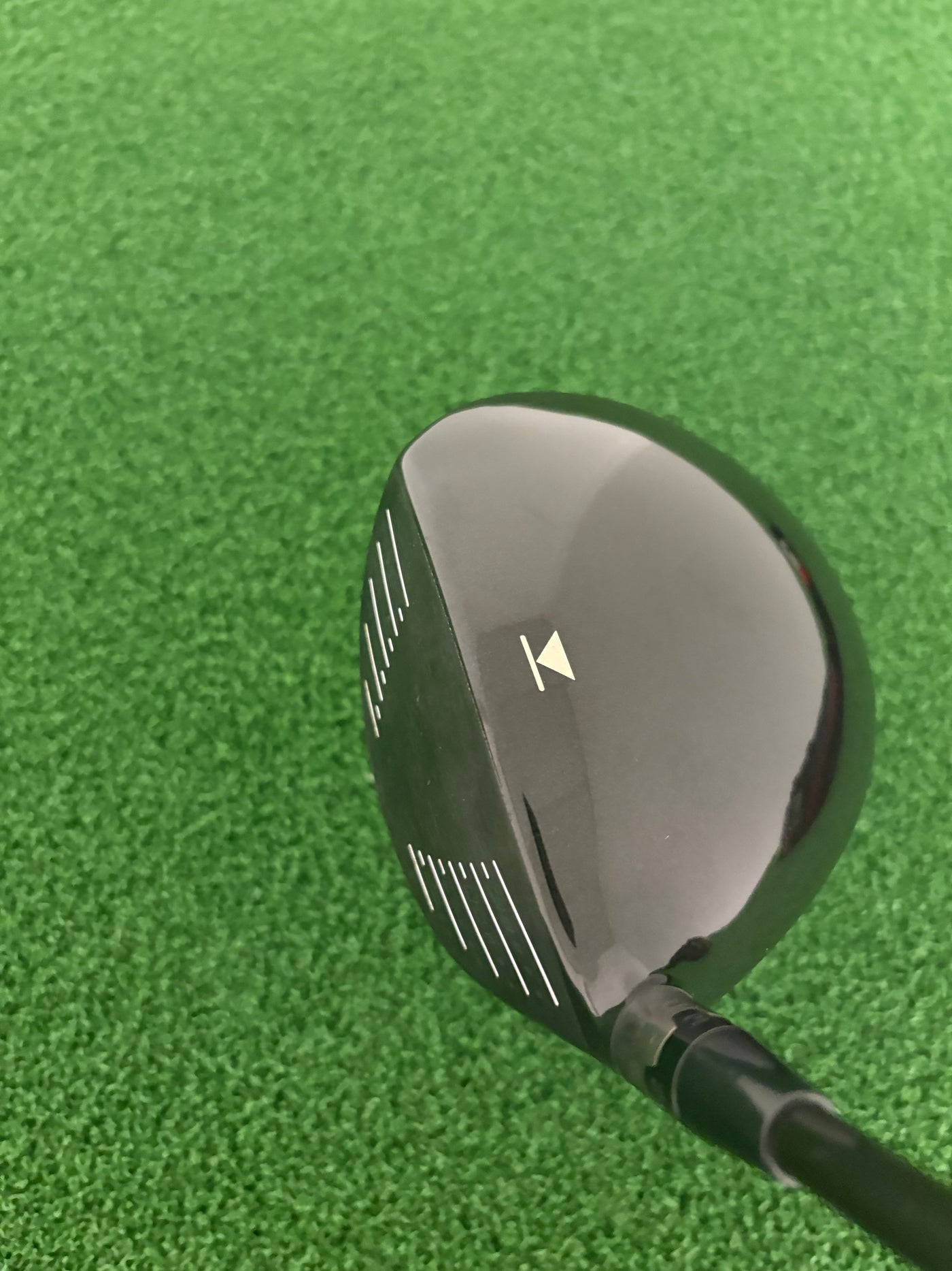 Titleist 913D3 9.5* (Stiff)