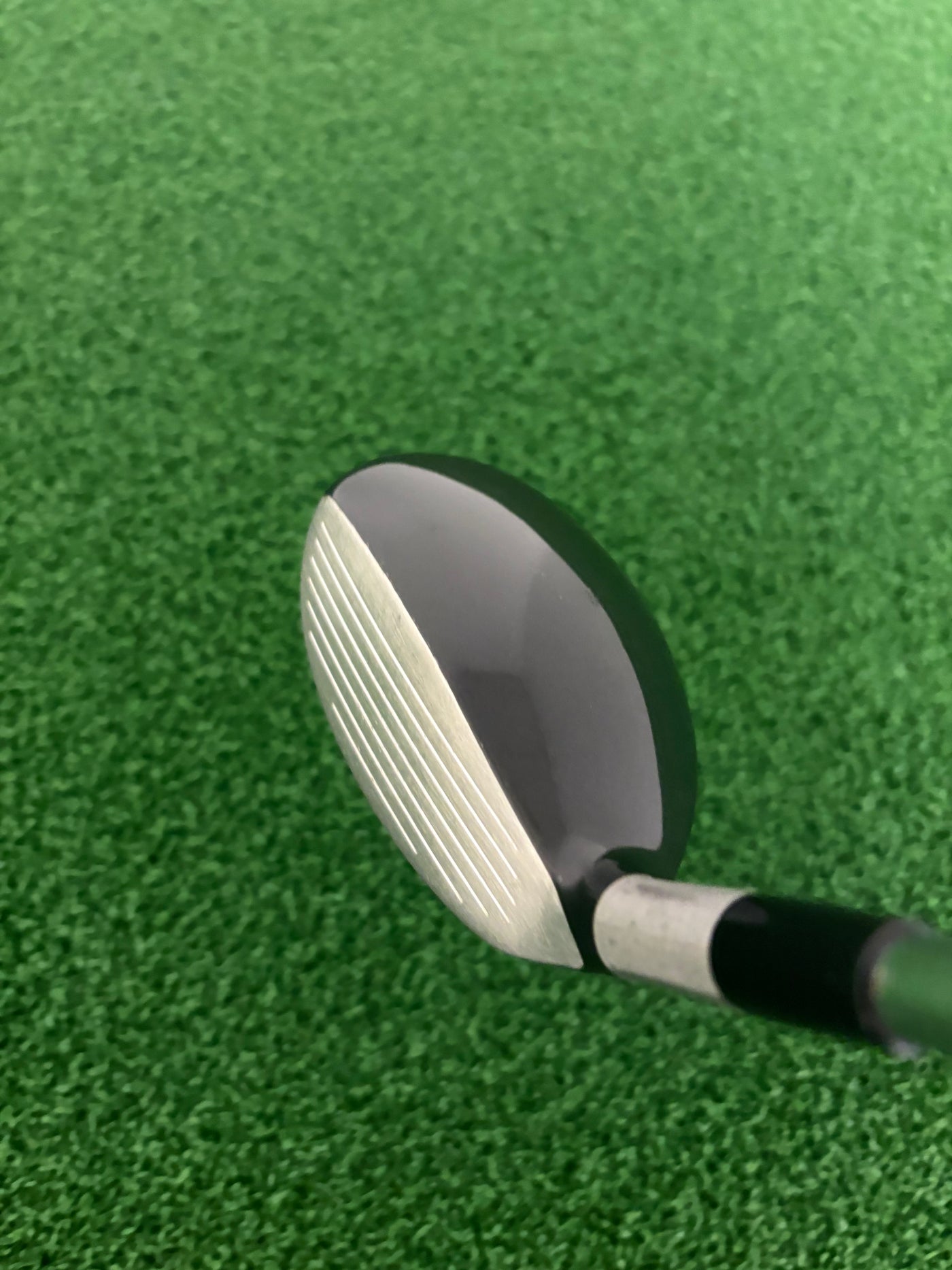 Titleist 909H 21* 4 Hybrid (Stiff)