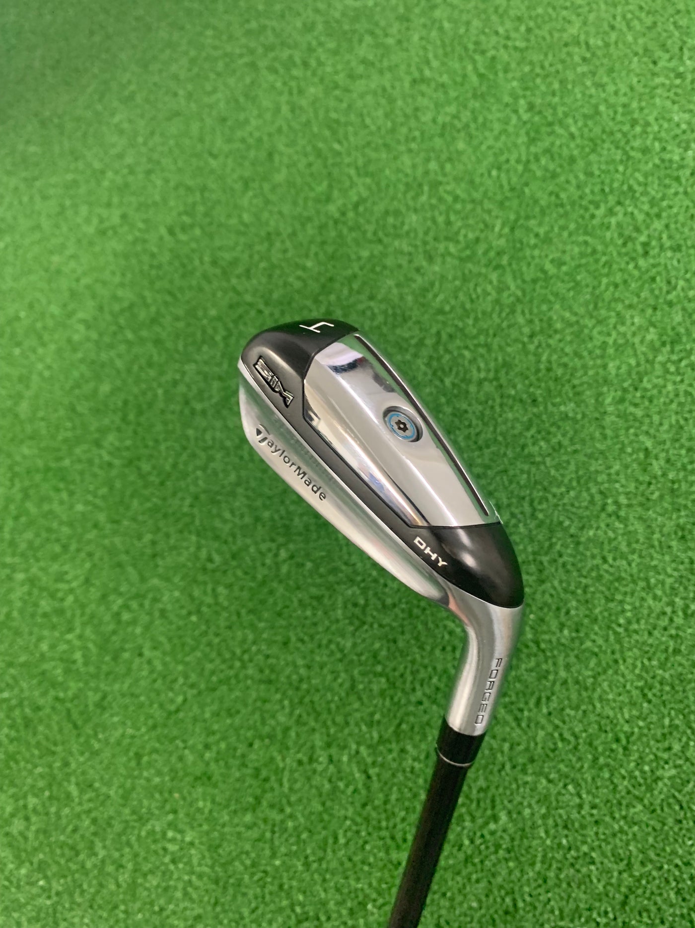 Taylormade Sim DHY 22* 4 Utility Iron (Stiff)