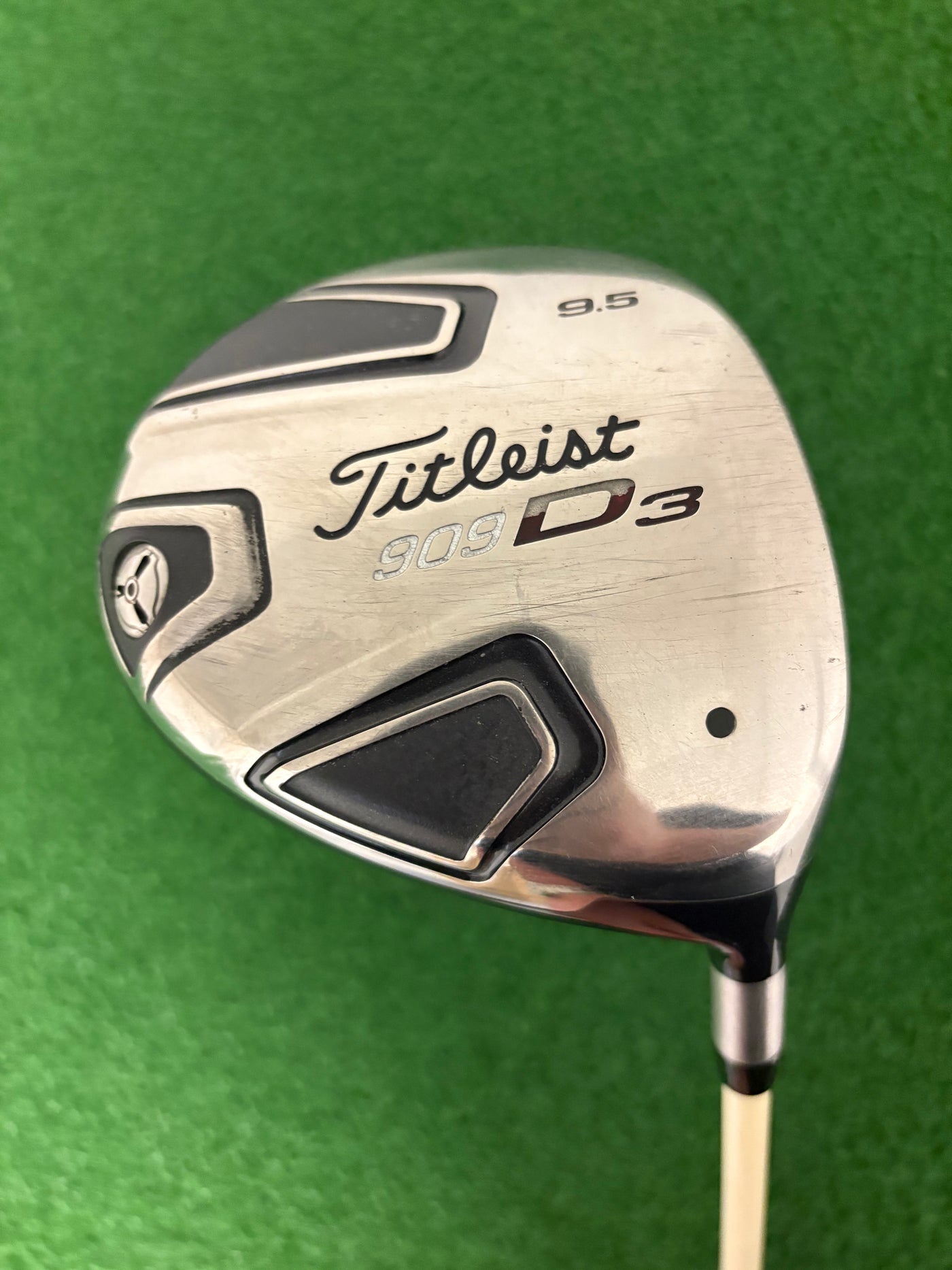 Titleist 909D3 9.5* (Stiff)
