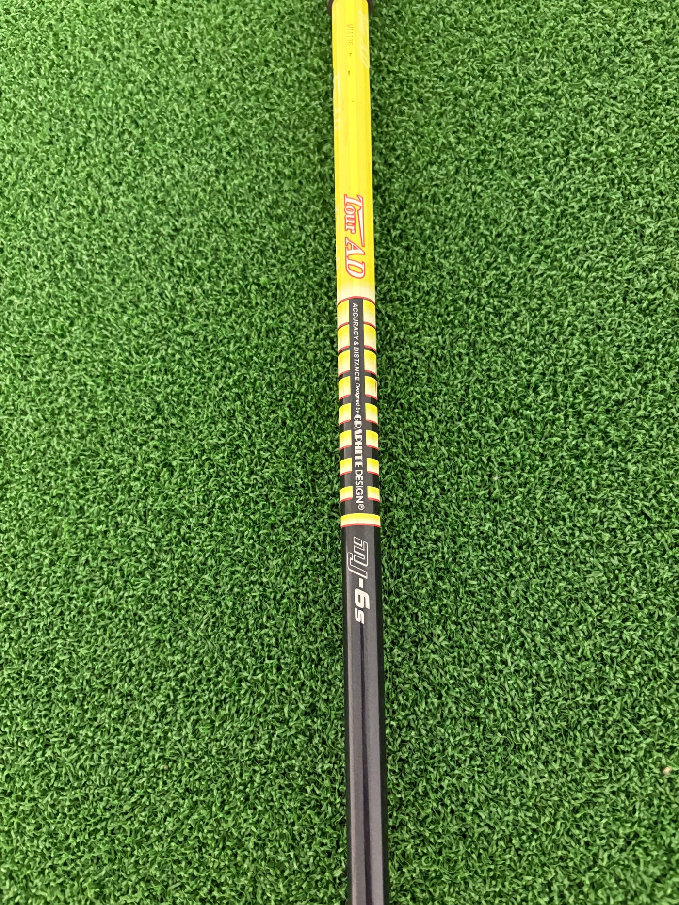 Titleist 915D3 9.5* (Stiff)