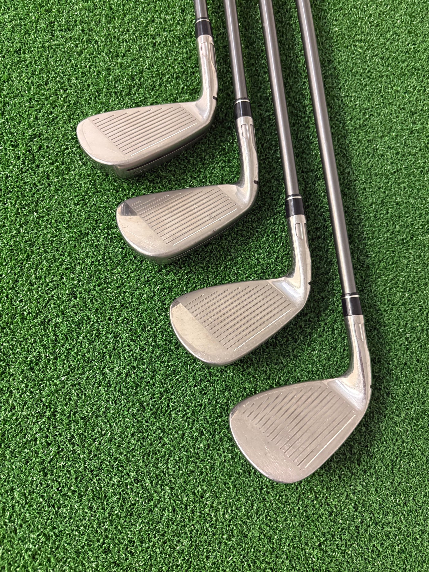 Taylormade Sim Max 6-PW + AW + SW (Stiff)