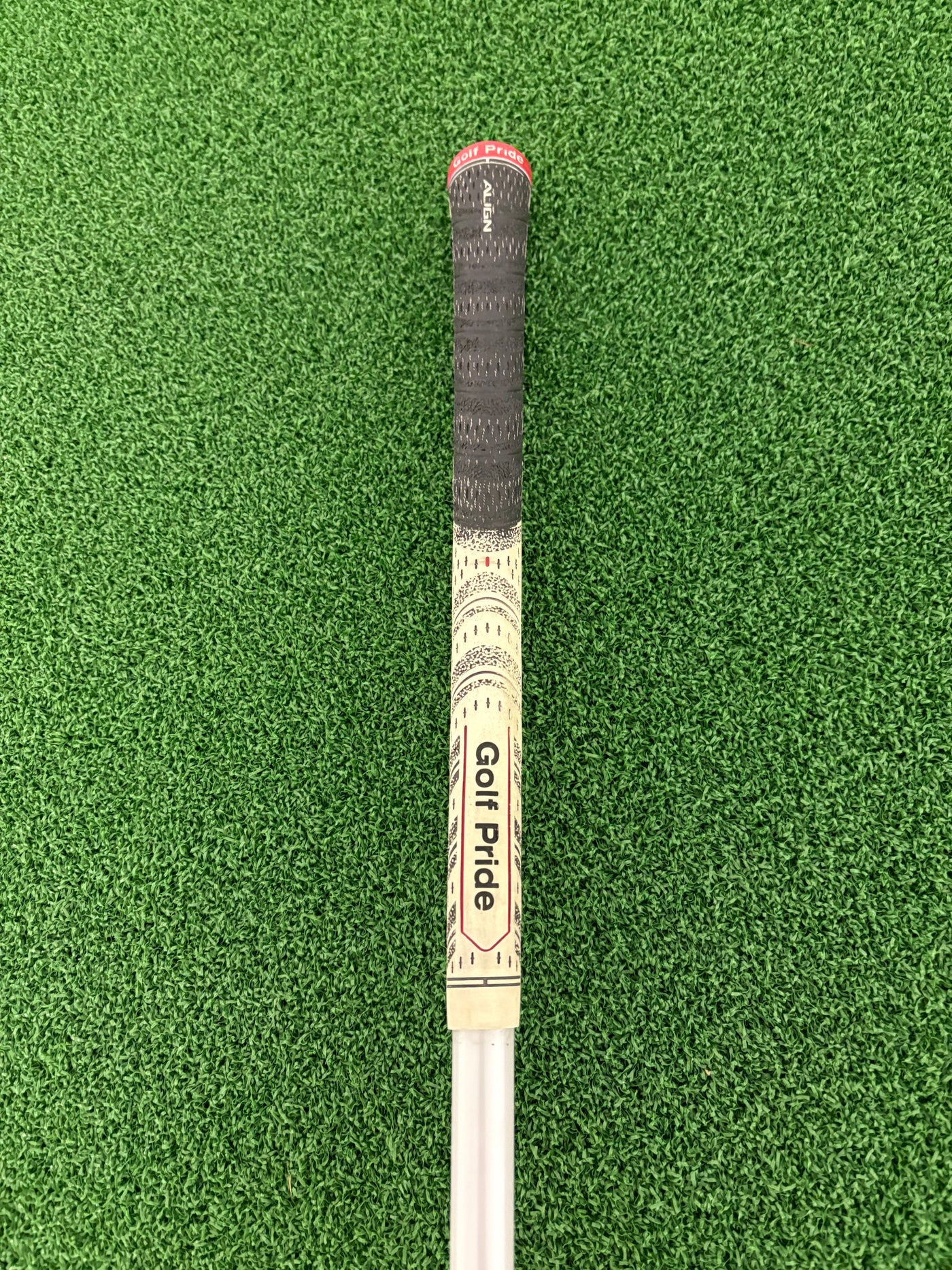 Taylormade M5 9.0* (Stiff)