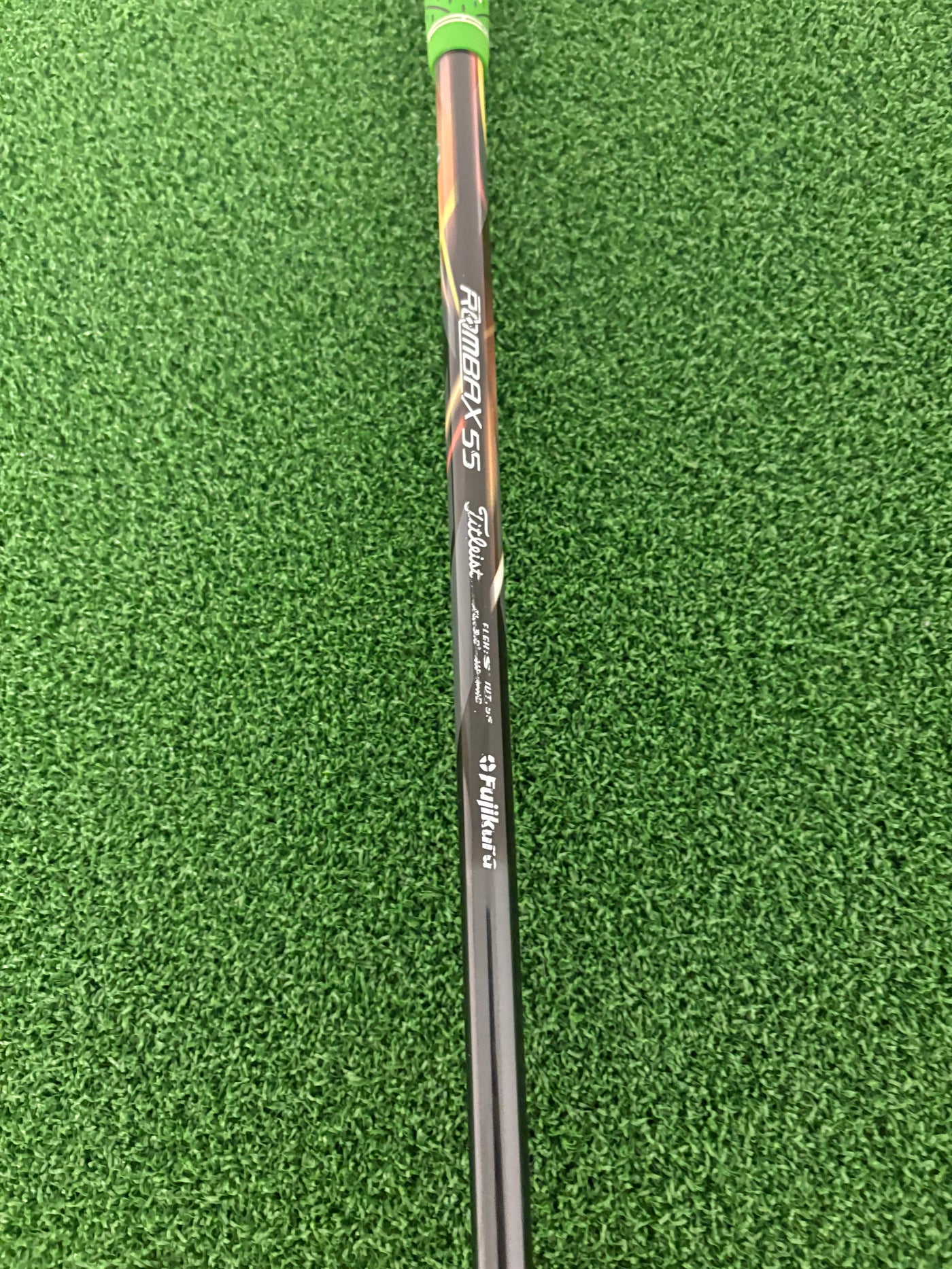 Titleist 913D3 9.5* (Stiff)