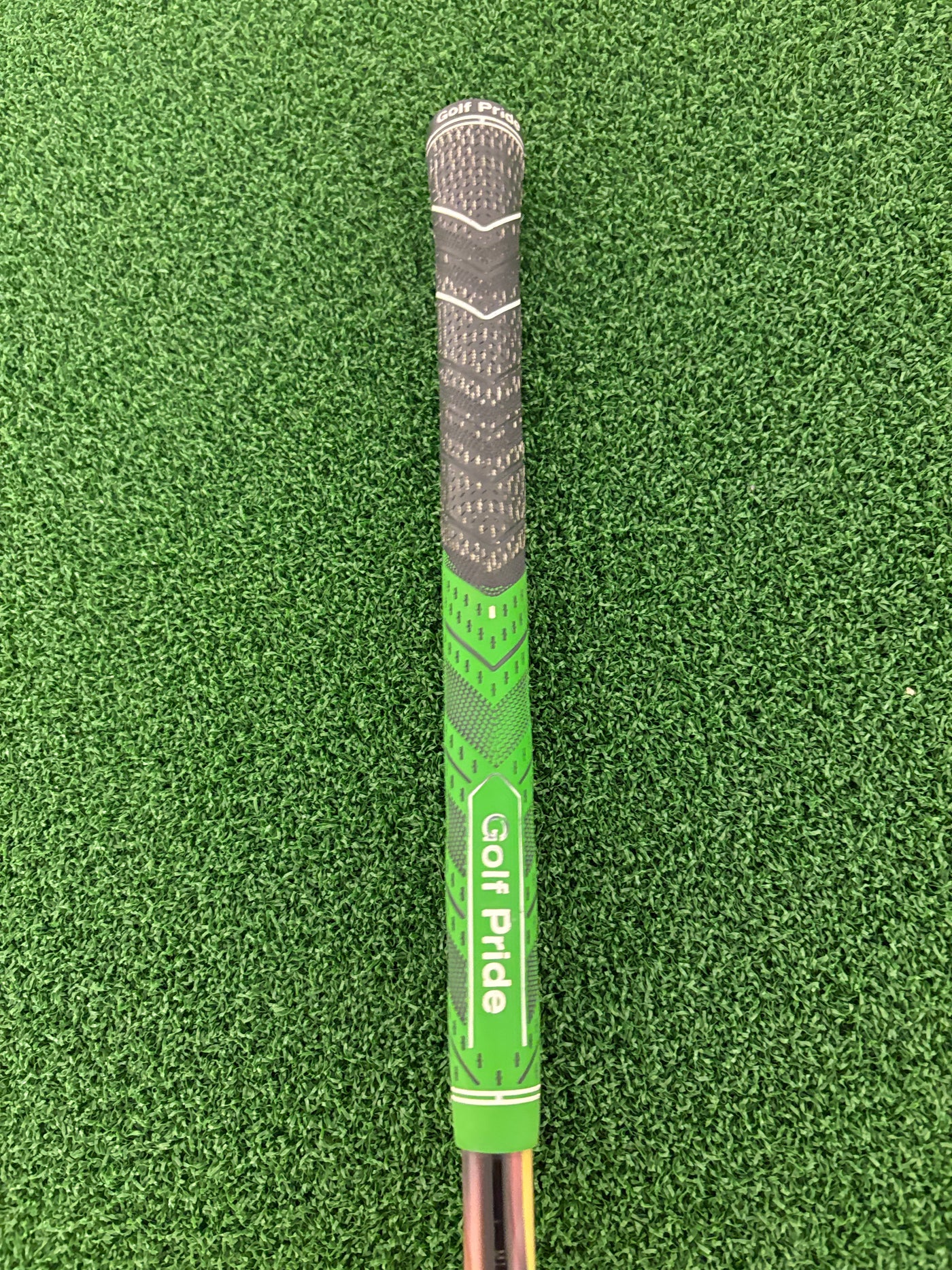 Titleist 913D3 9.5* (Stiff)