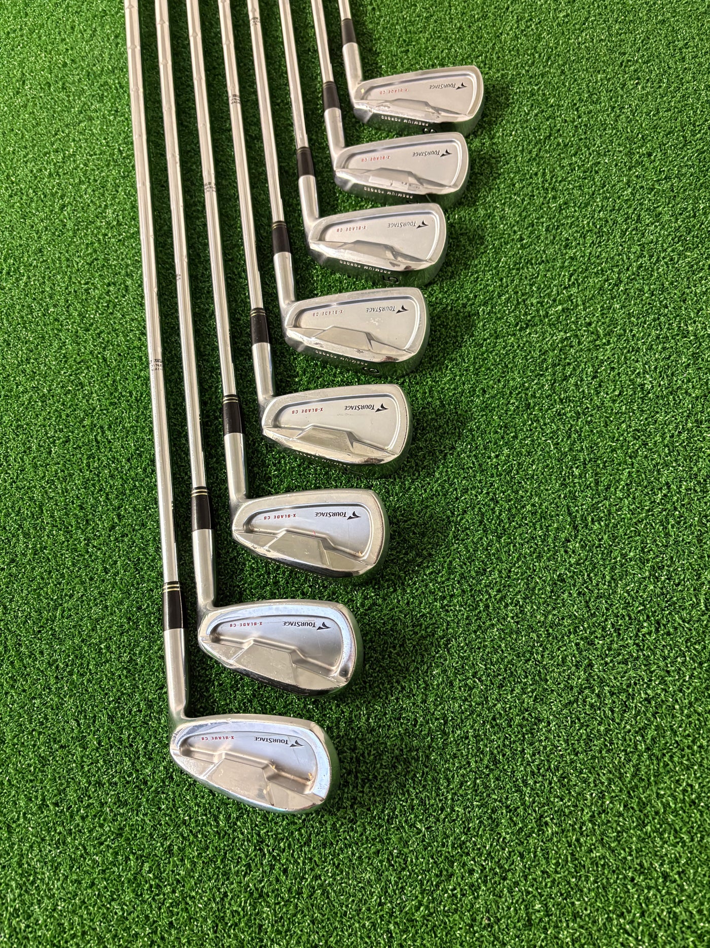 Bridgestone Tour Stage X-Blade CB 3-PW (Stiff)