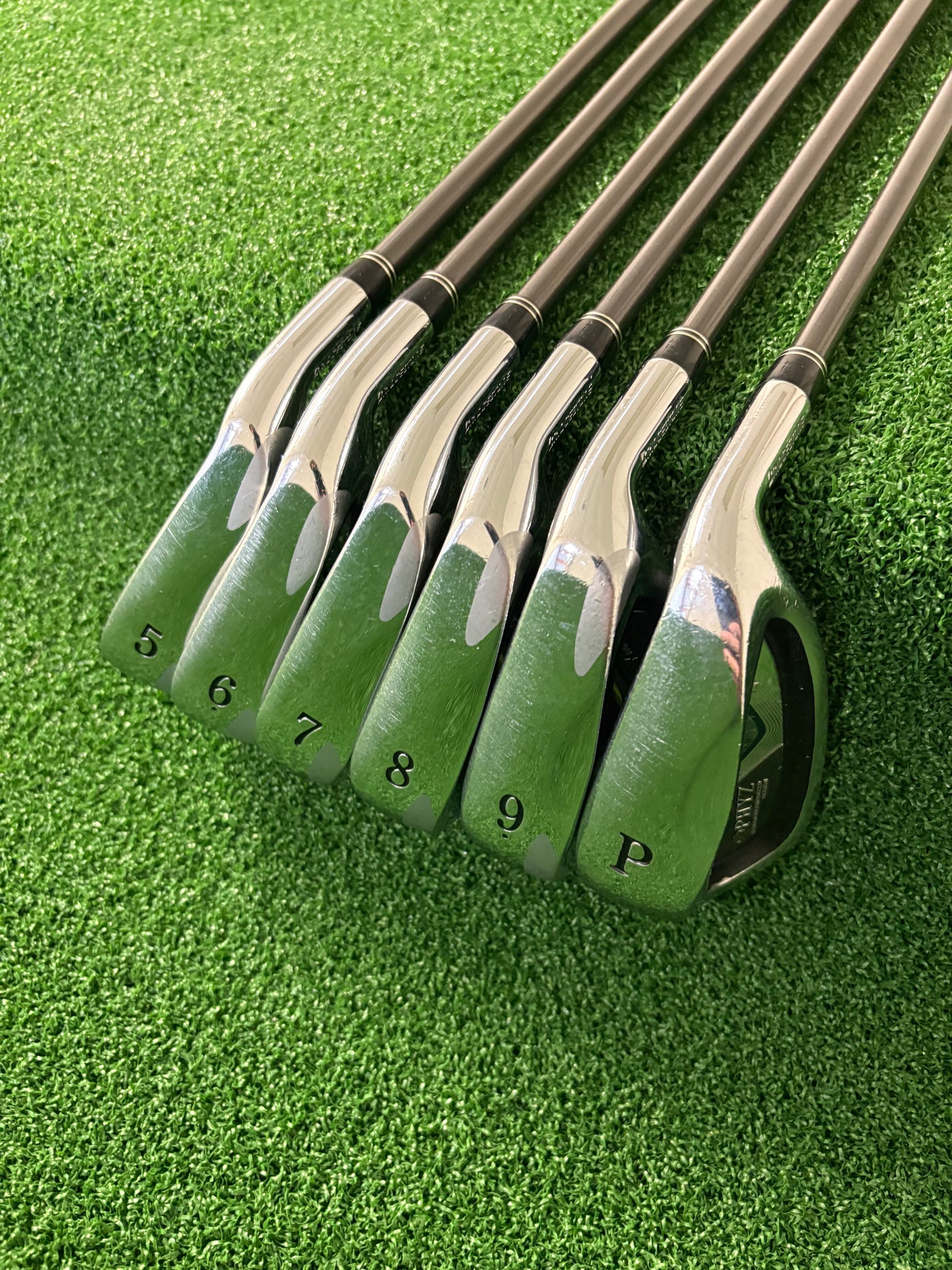 Bridgestone Tour Stage PHYZ 5-PW (Regular)
