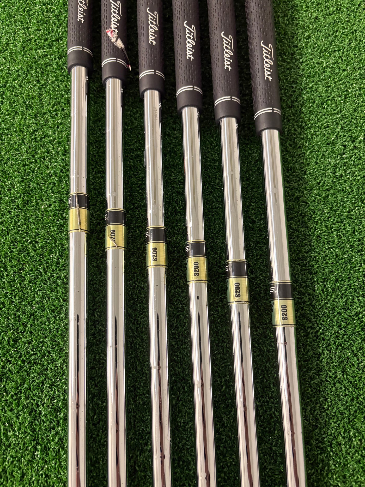 Titleist 714CB 5-PW (Stiff)