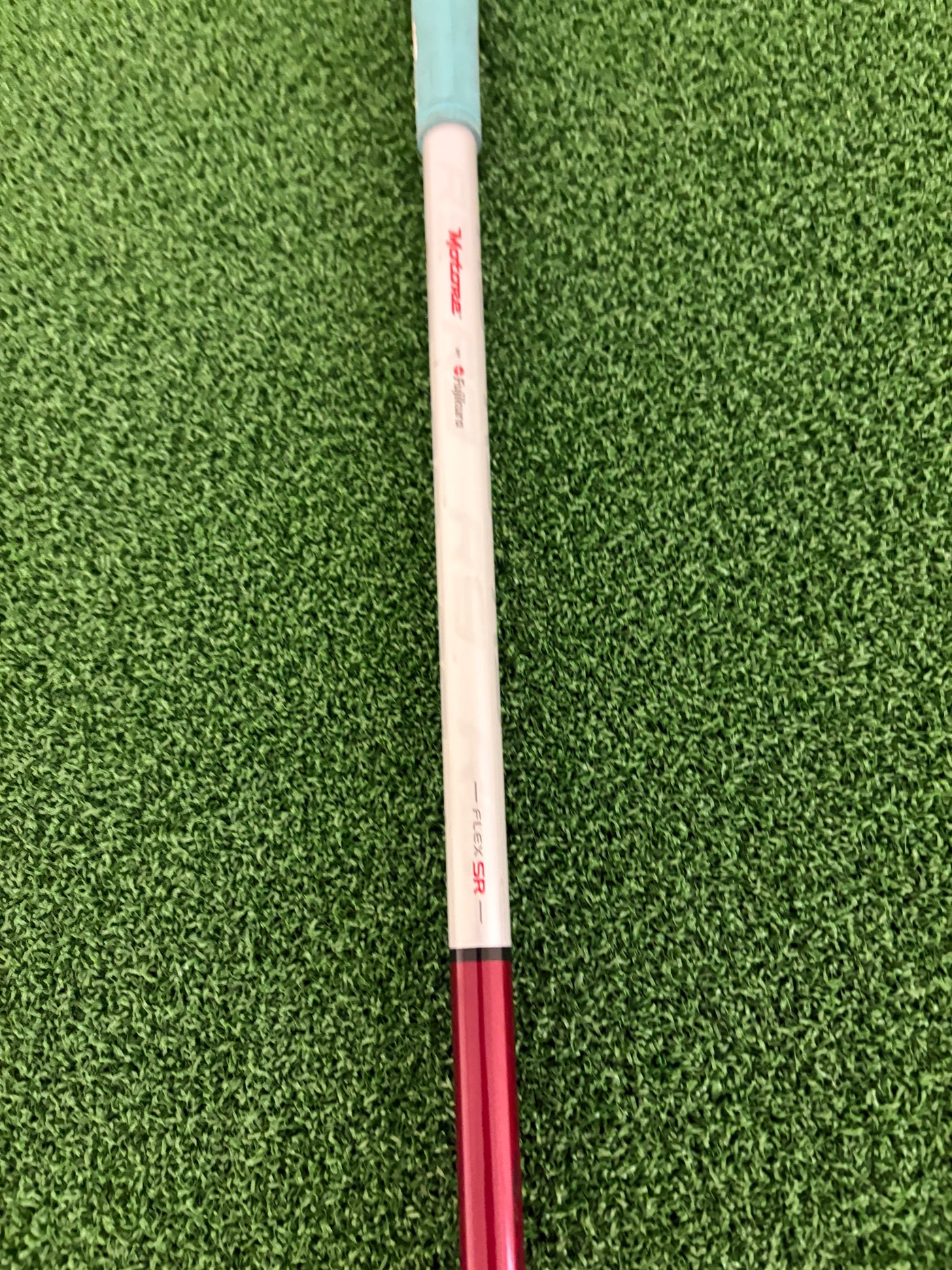 Taylormade R9 17* 4 Wood (Stiff/Regular)