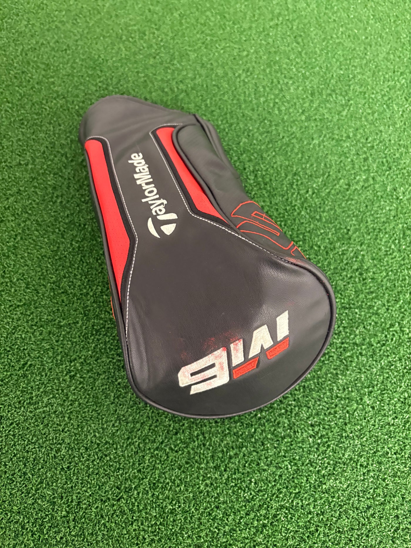 Taylormade M6 9.0* (Stiff)