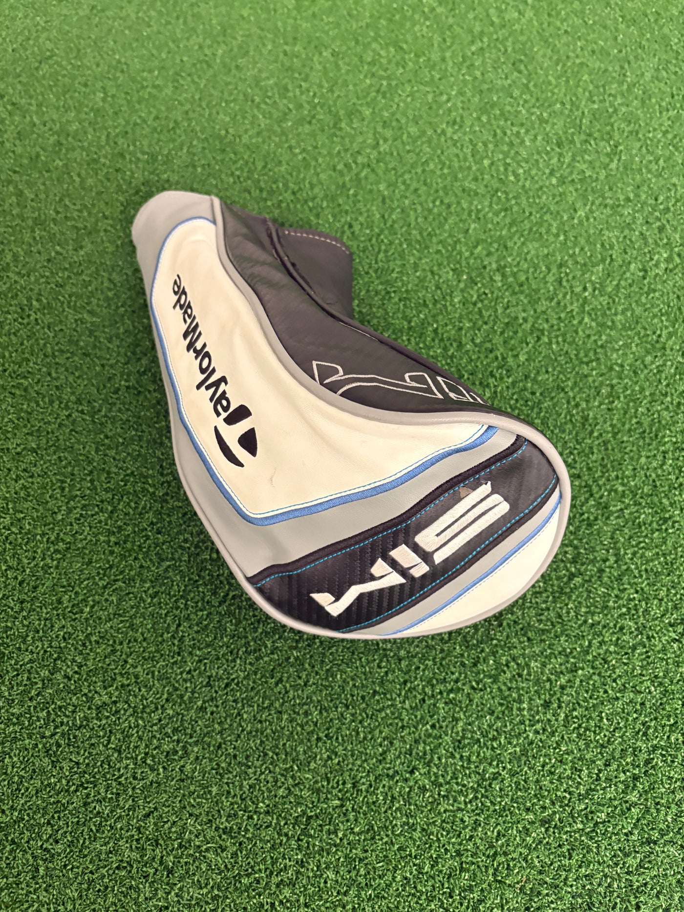 Taylormade Sim 9.0* (Stiff)