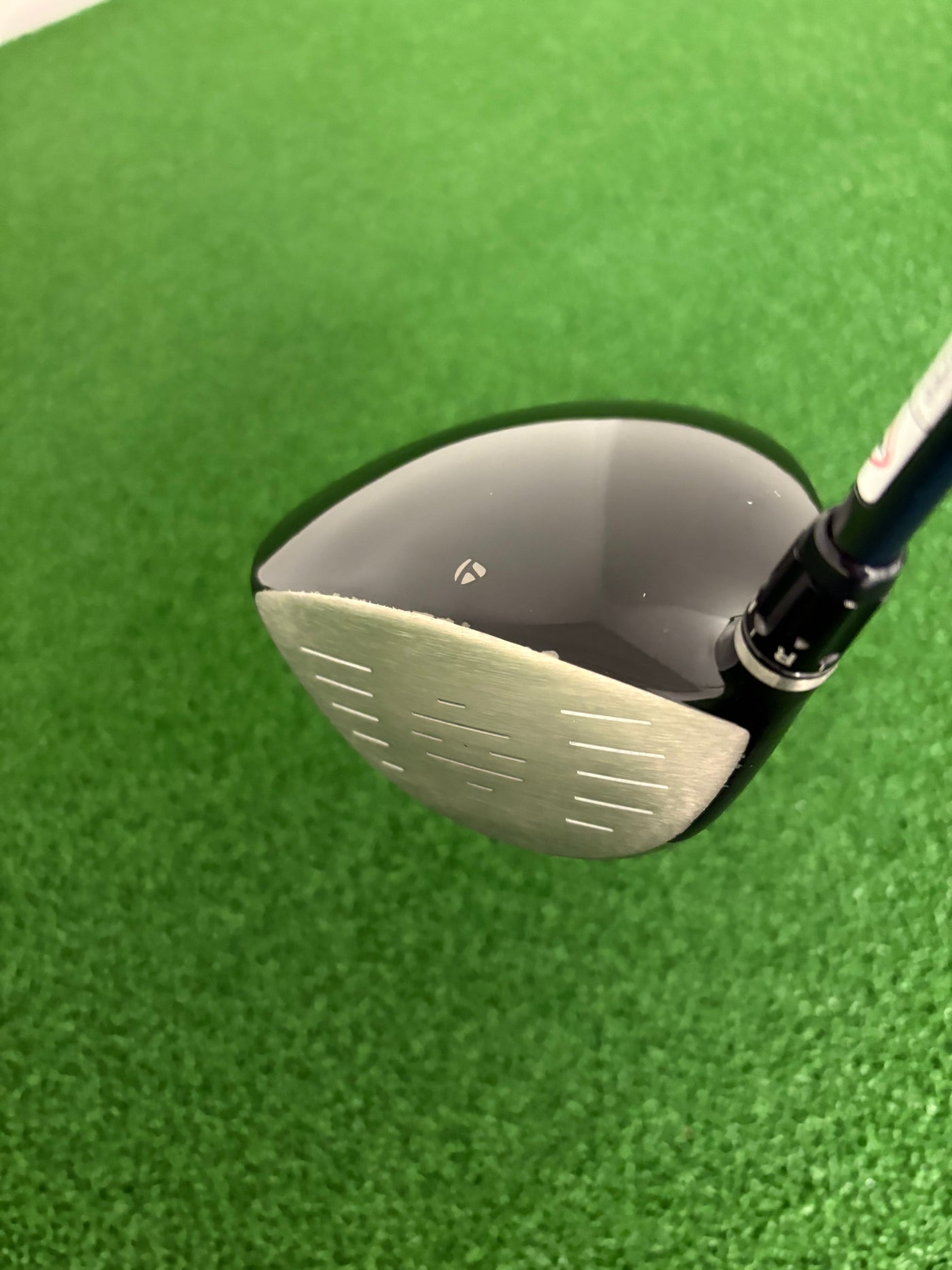 Taylormade R9 9.5* (Stiff)