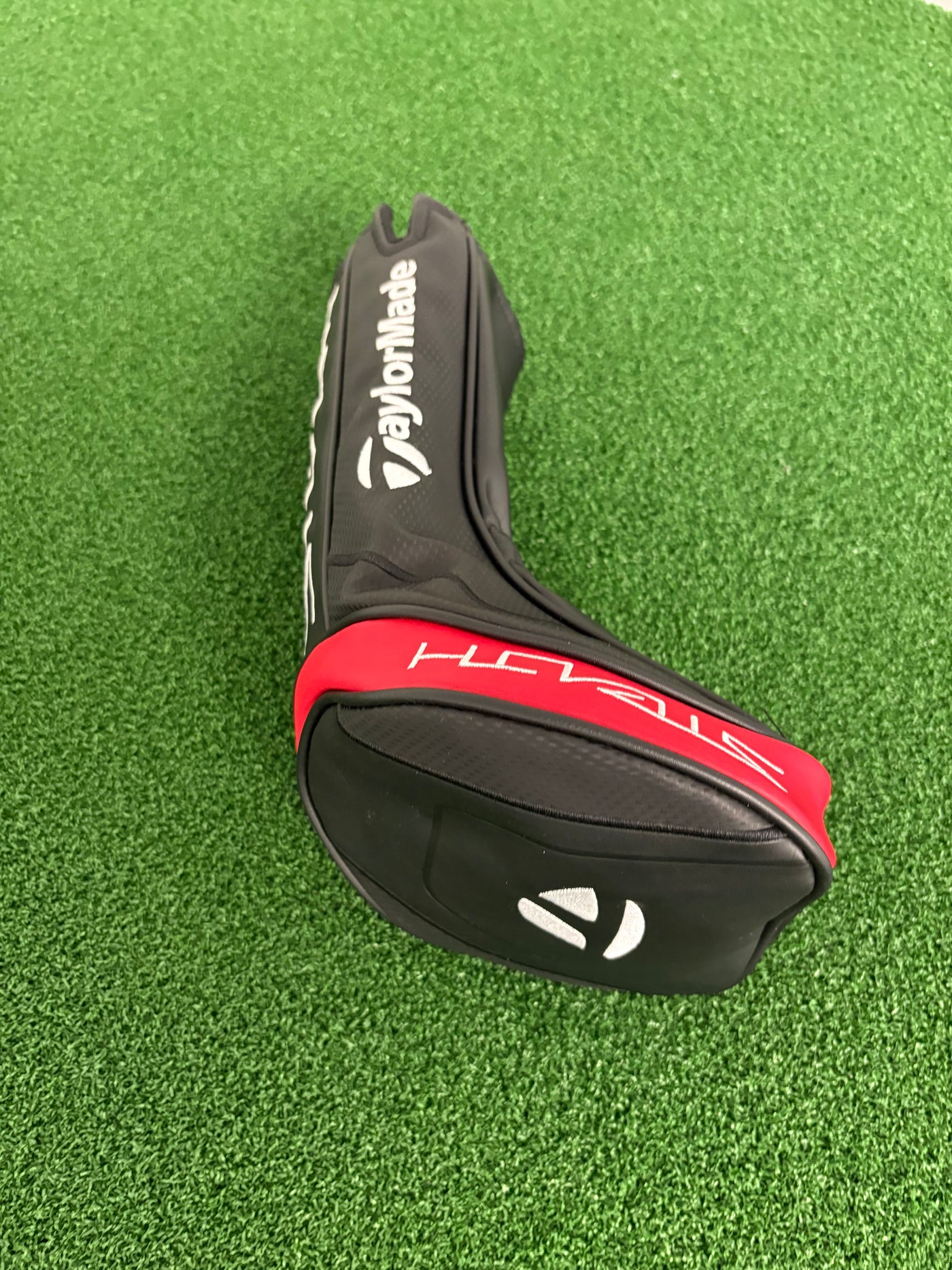 Taylormade Stealth 10.5* (Stiff/Regular)