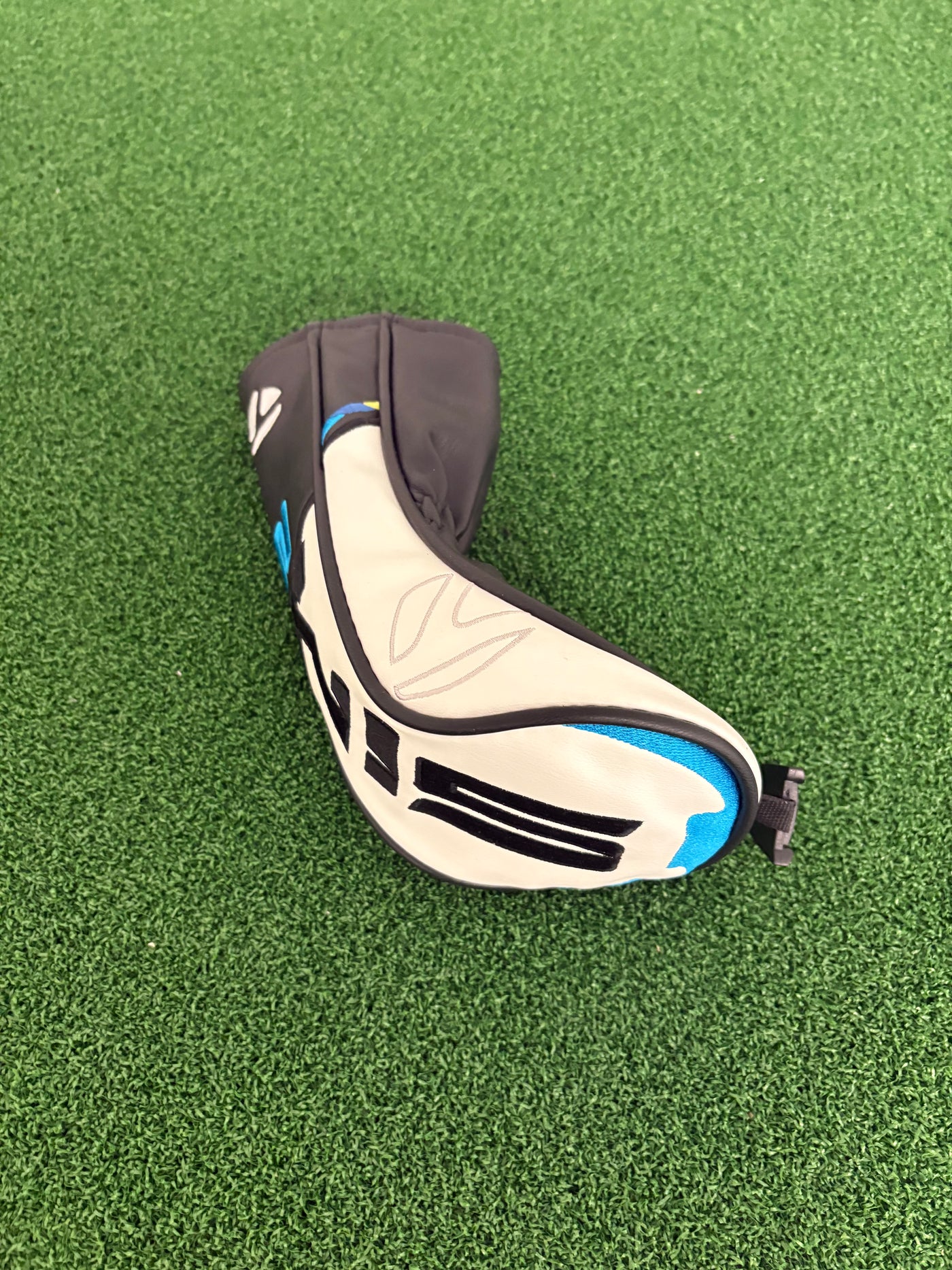 Taylormade Sim 2 Max D 15* 3 Wood (Stiff)