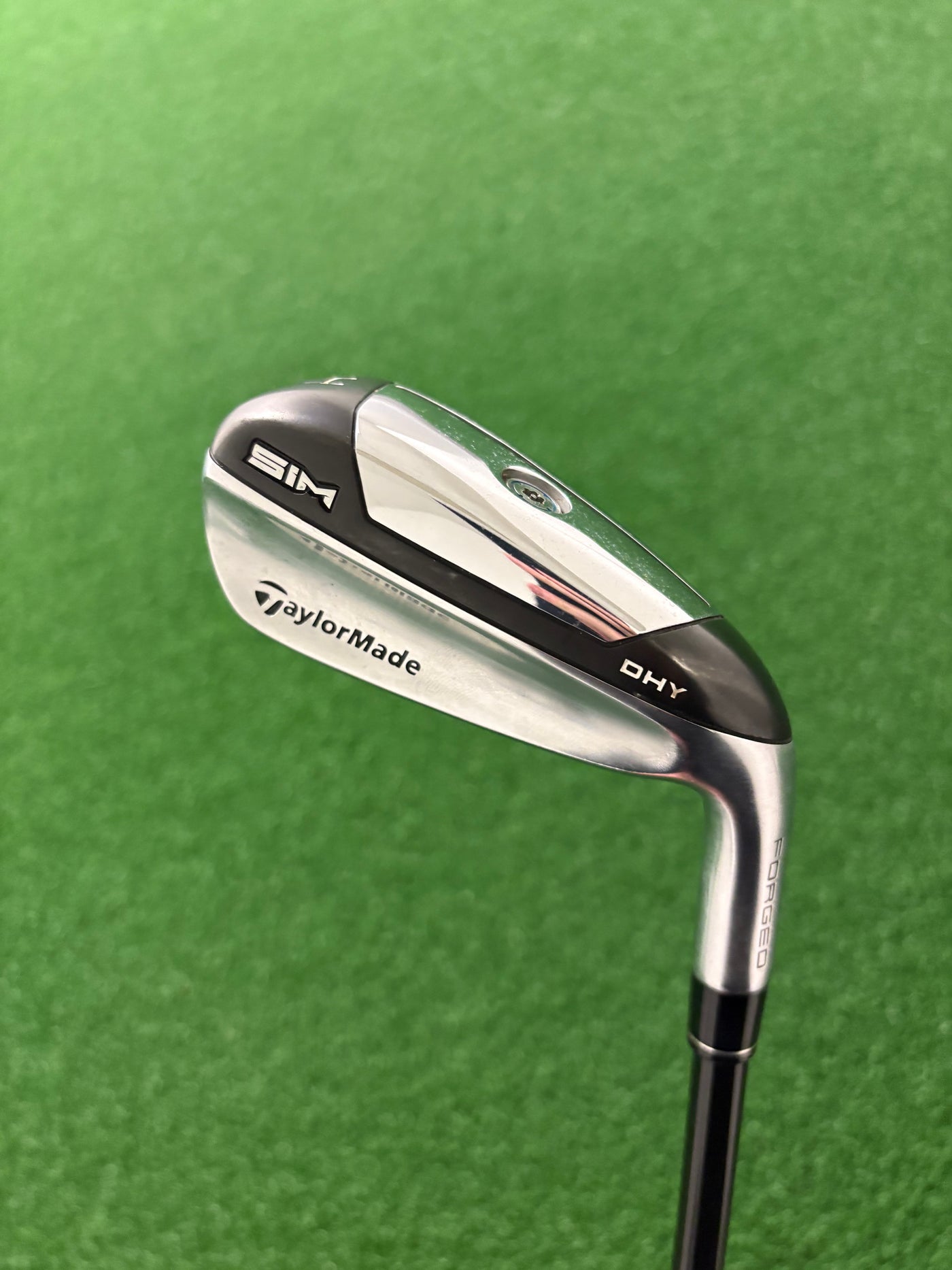 Taylormade Sim DHY 22* 4 Utility Iron (Stiff)