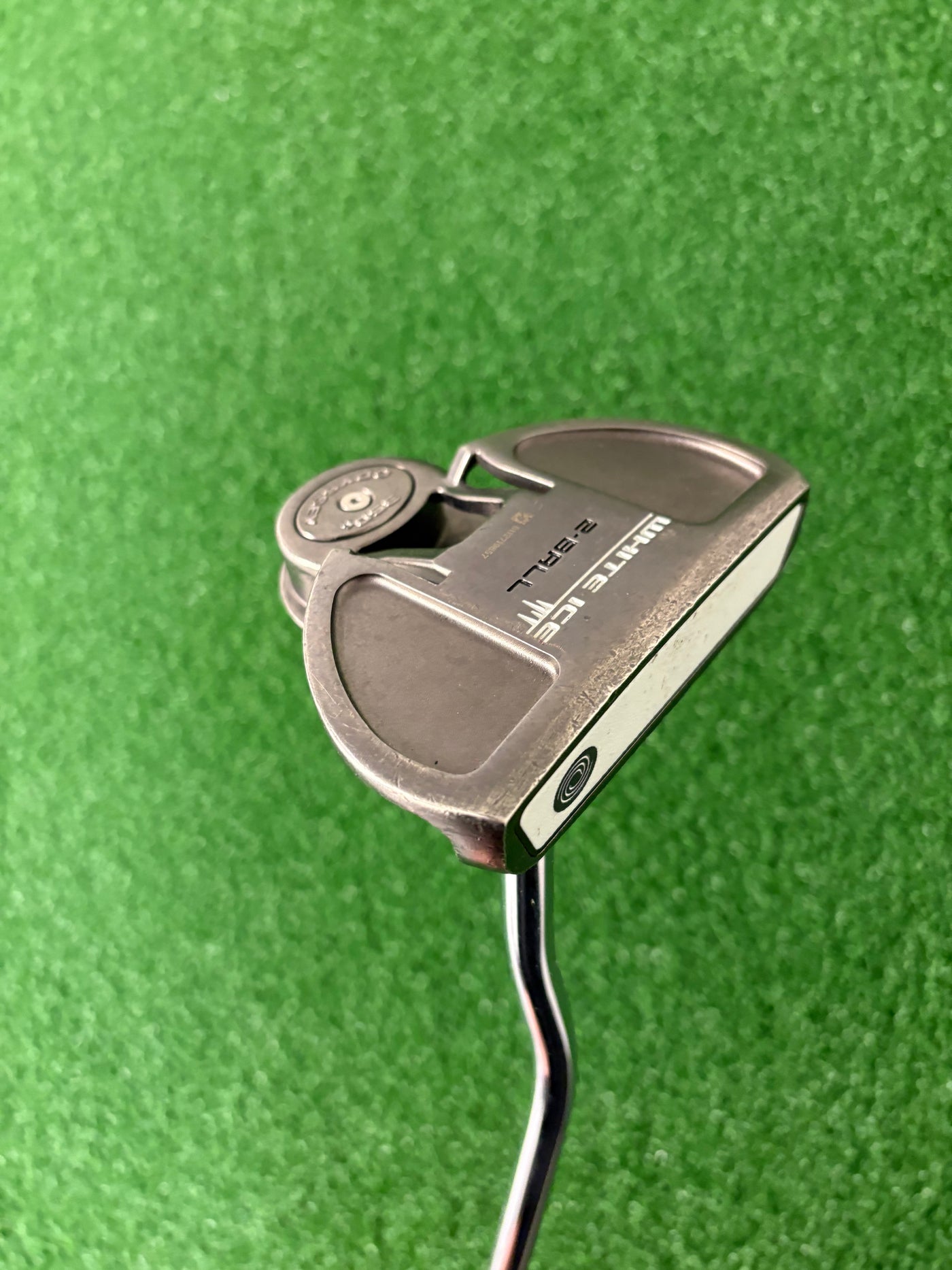 Odyssey White Ice 2-Ball (34")