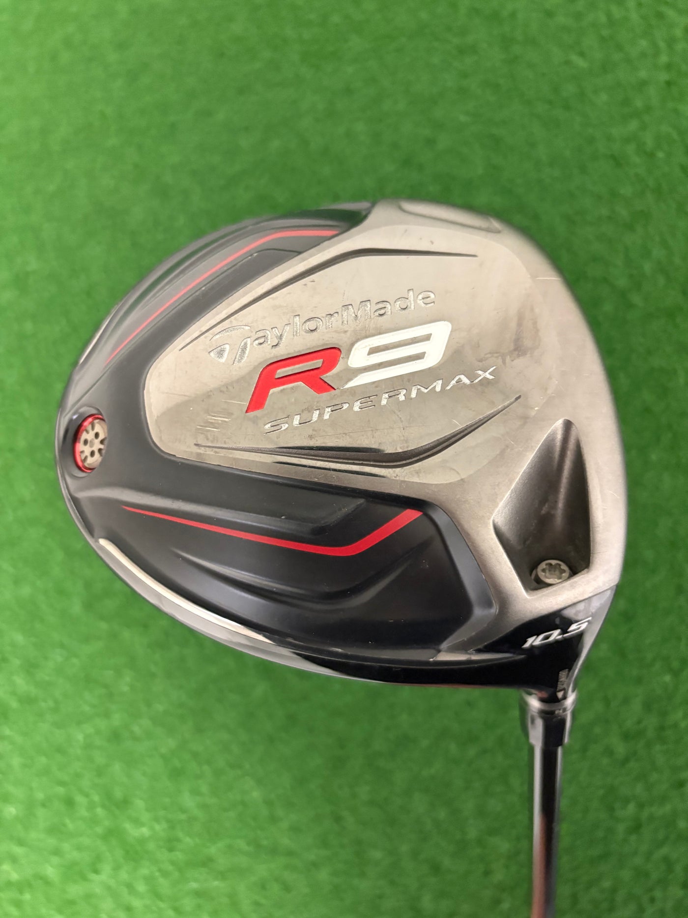Taylormade R9 SuperMax 10.5* (Stiff/Regular)