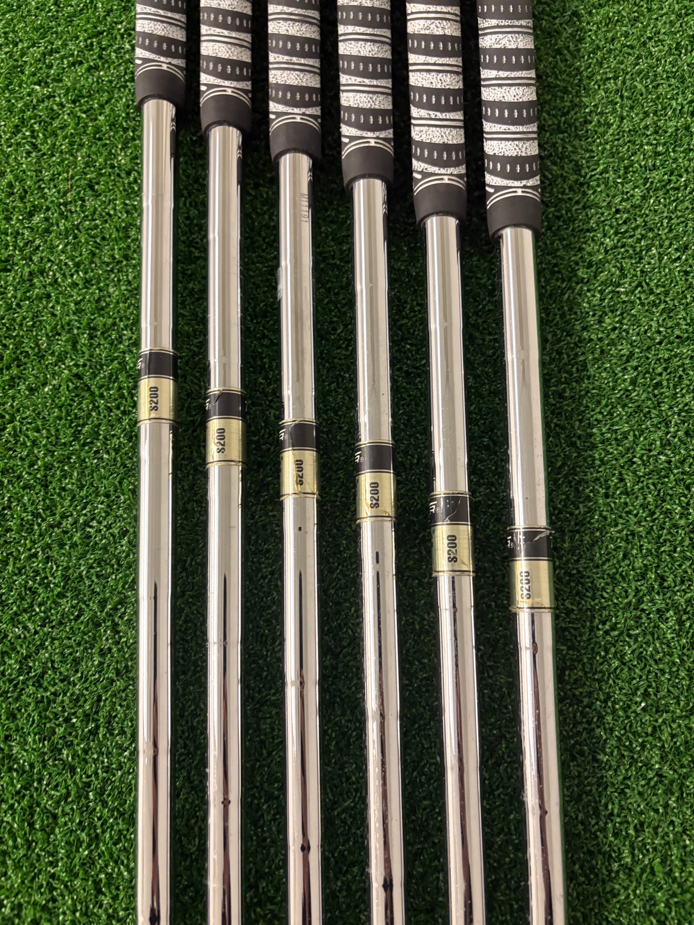 Titleist 712CB 5-PW (Stiff)