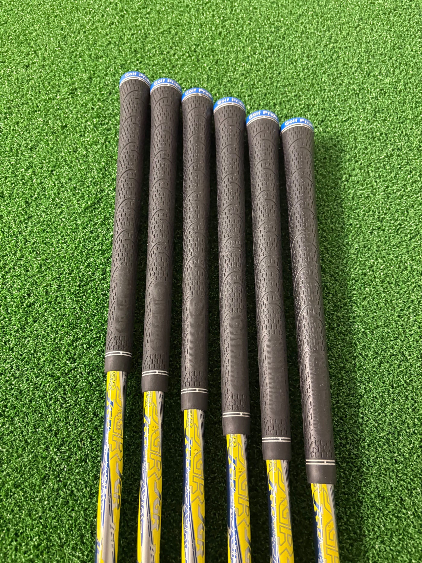Bridgestone Tour B JGR HF2 5-PW (Stiff)