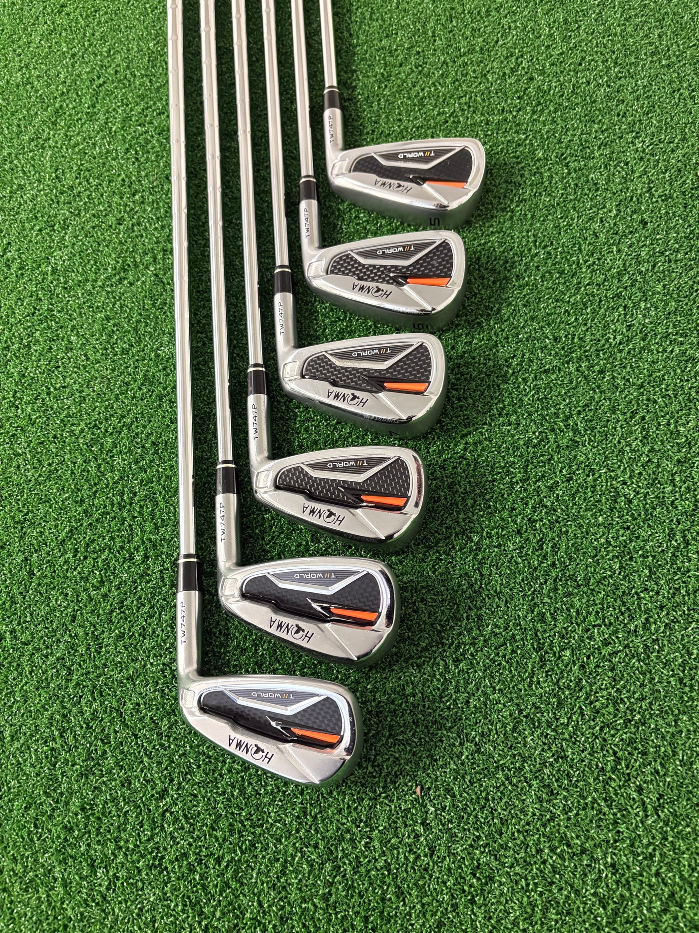 Honma Tour World TW747P 5-PW (Stiff)