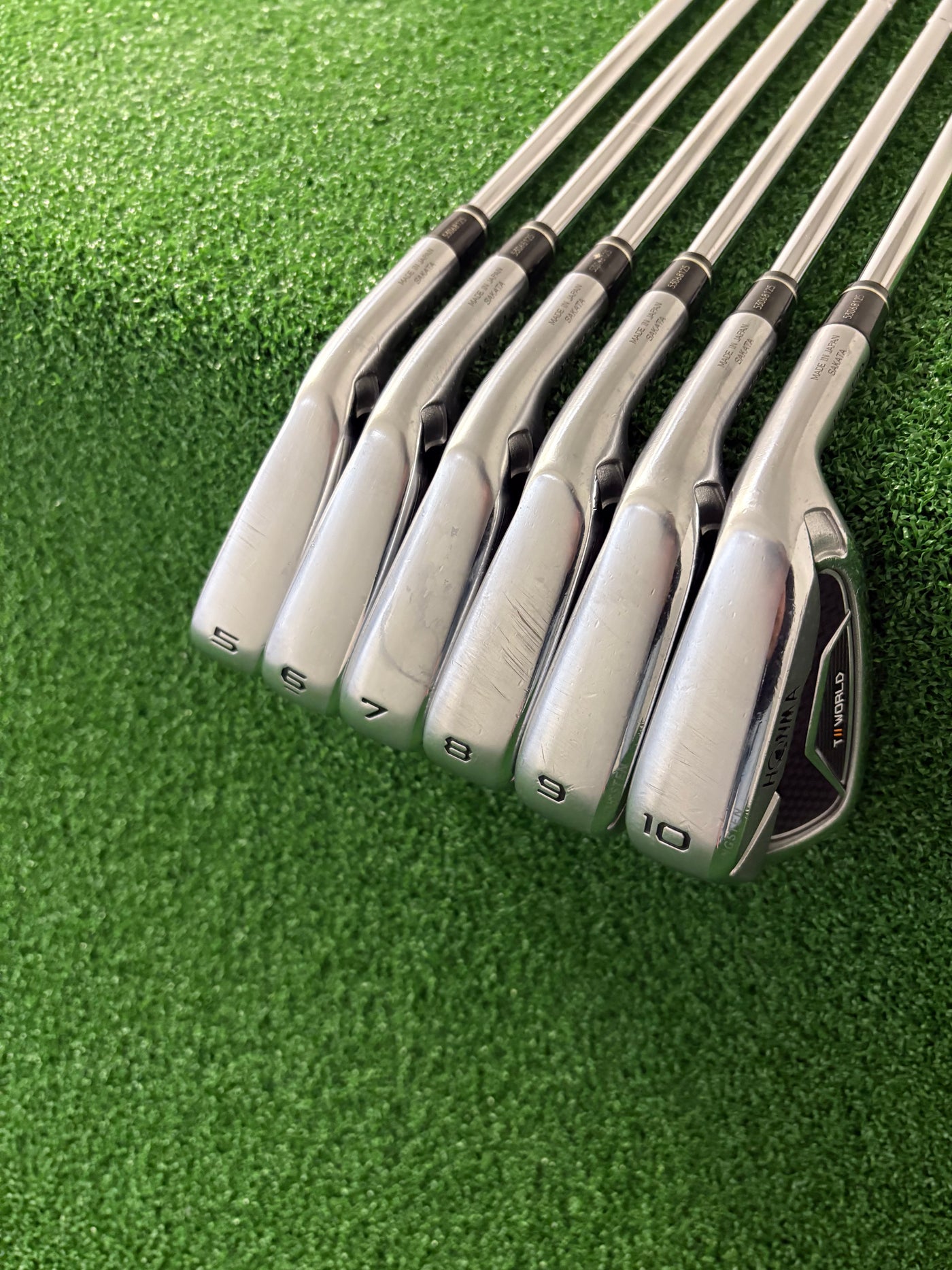 Honma Tour World TW747P 5-PW (Stiff)